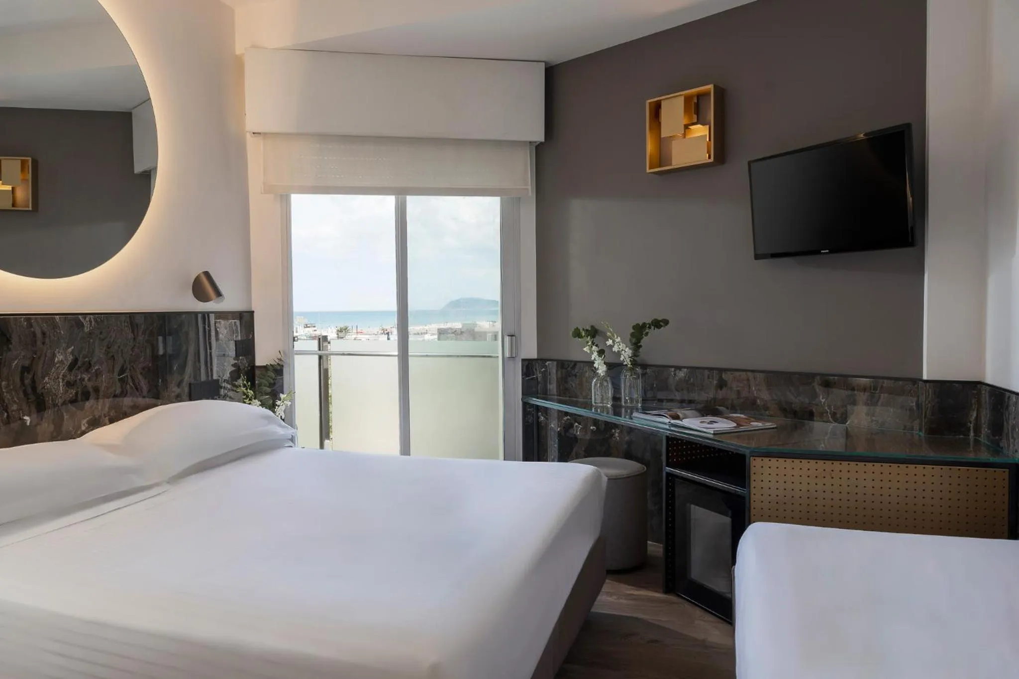 Bed in Hotel Michelangelo