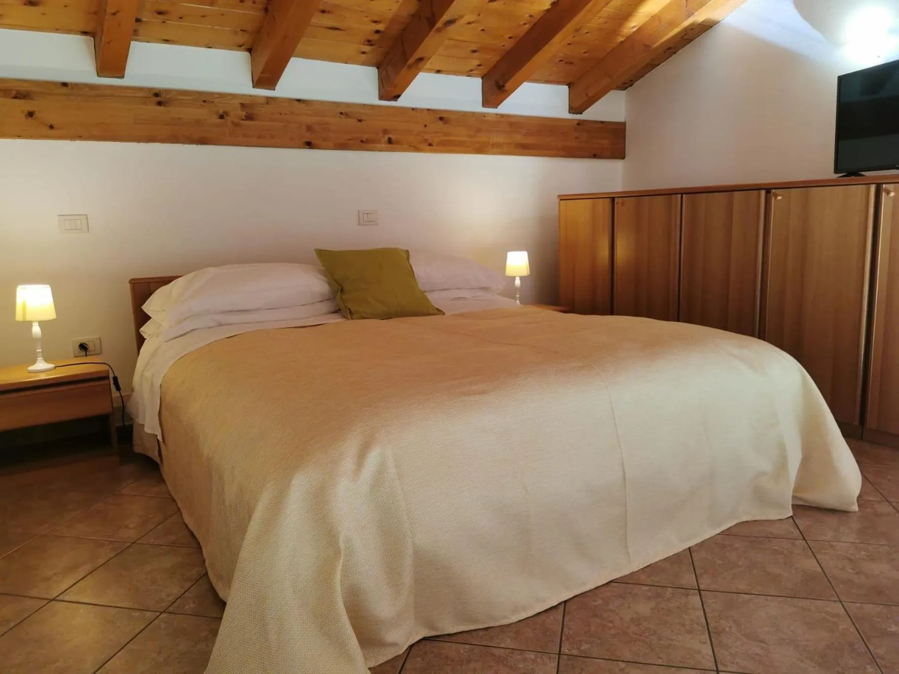 Bedroom, Bed in Residence Celeste Lake View Apartments