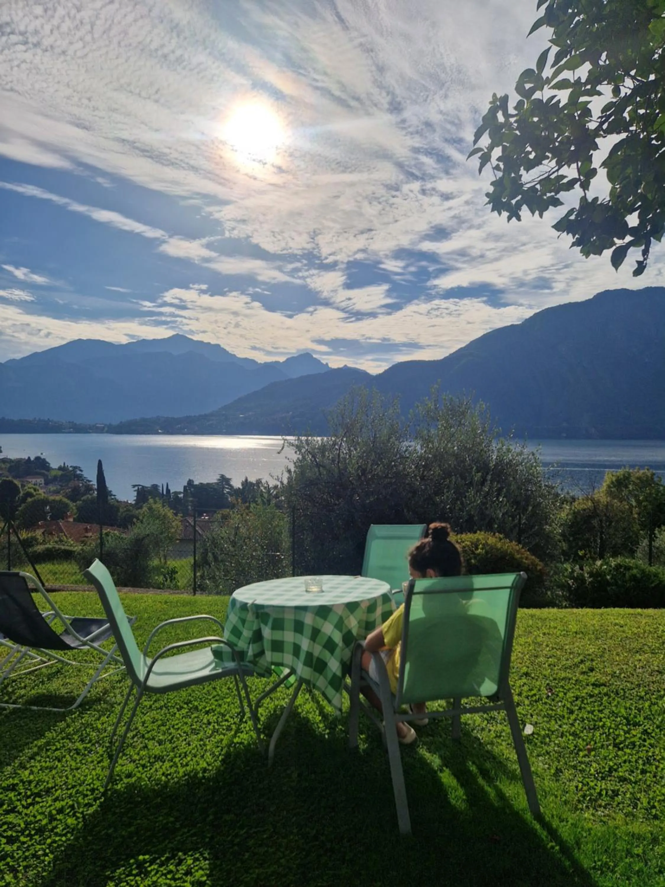 Garden in Residence Celeste Lake View Apartments