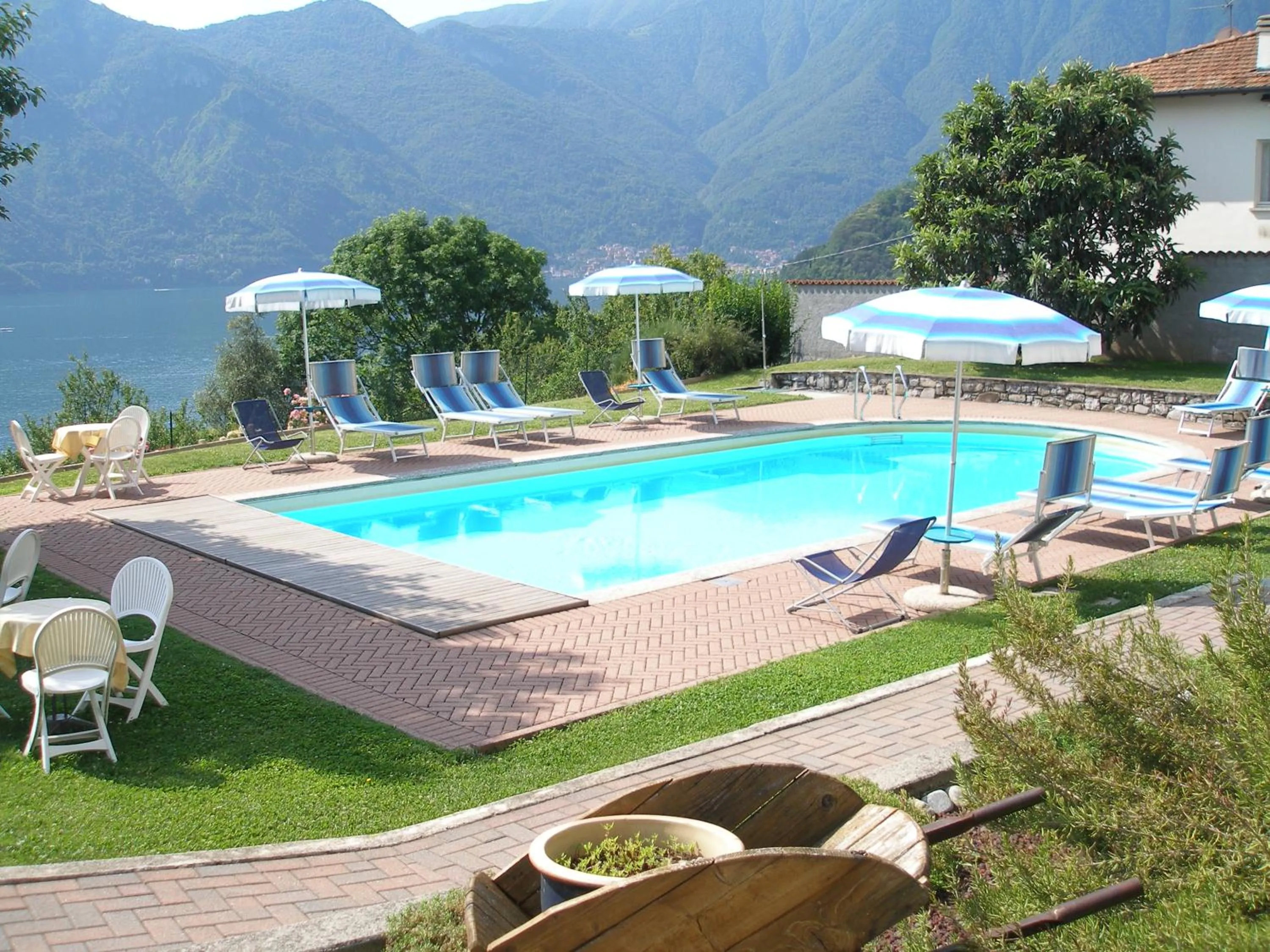 Garden in Residence Celeste