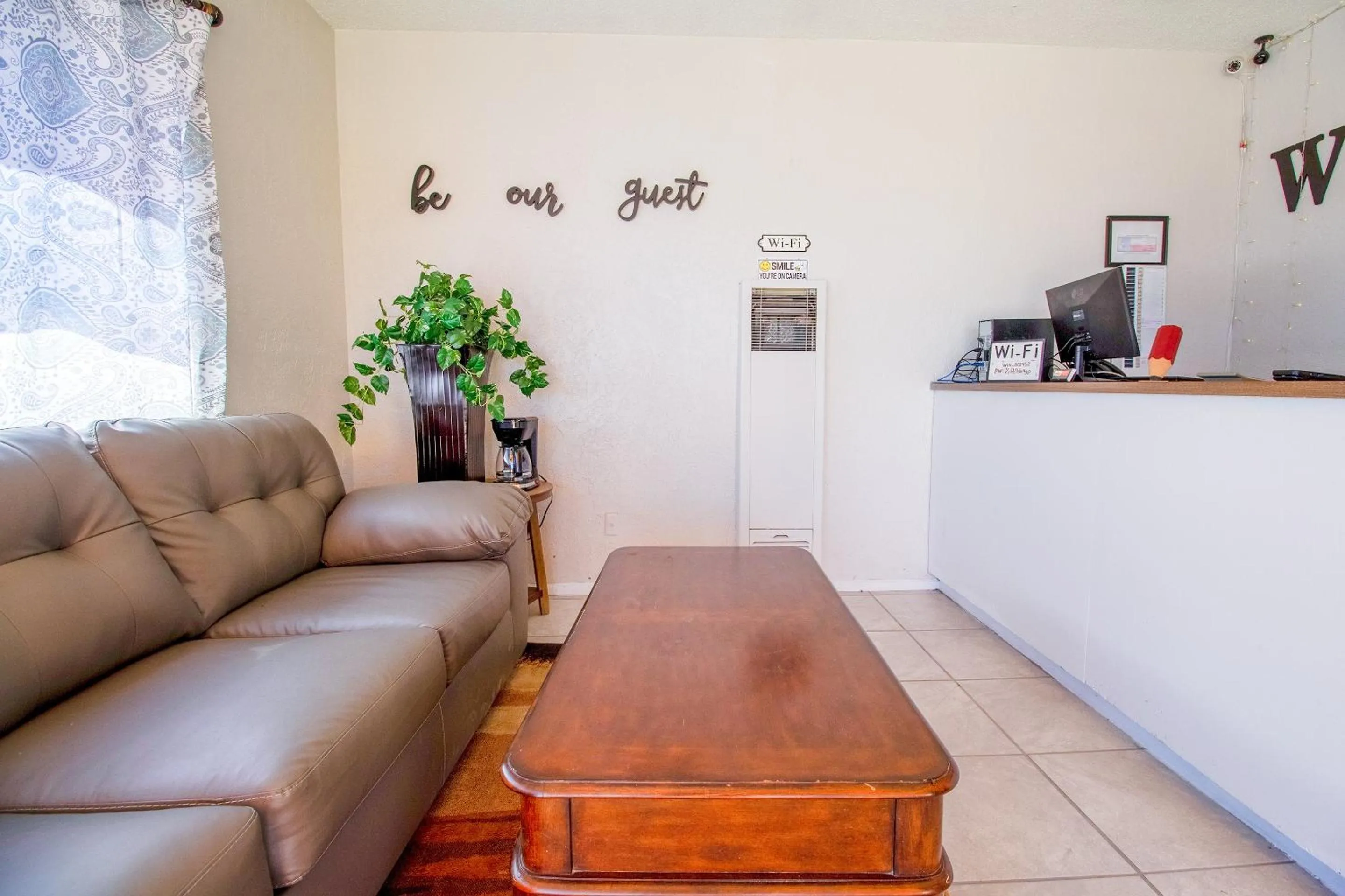 Lobby or reception in Wheeler Inn Texas, US - 83 By OYO