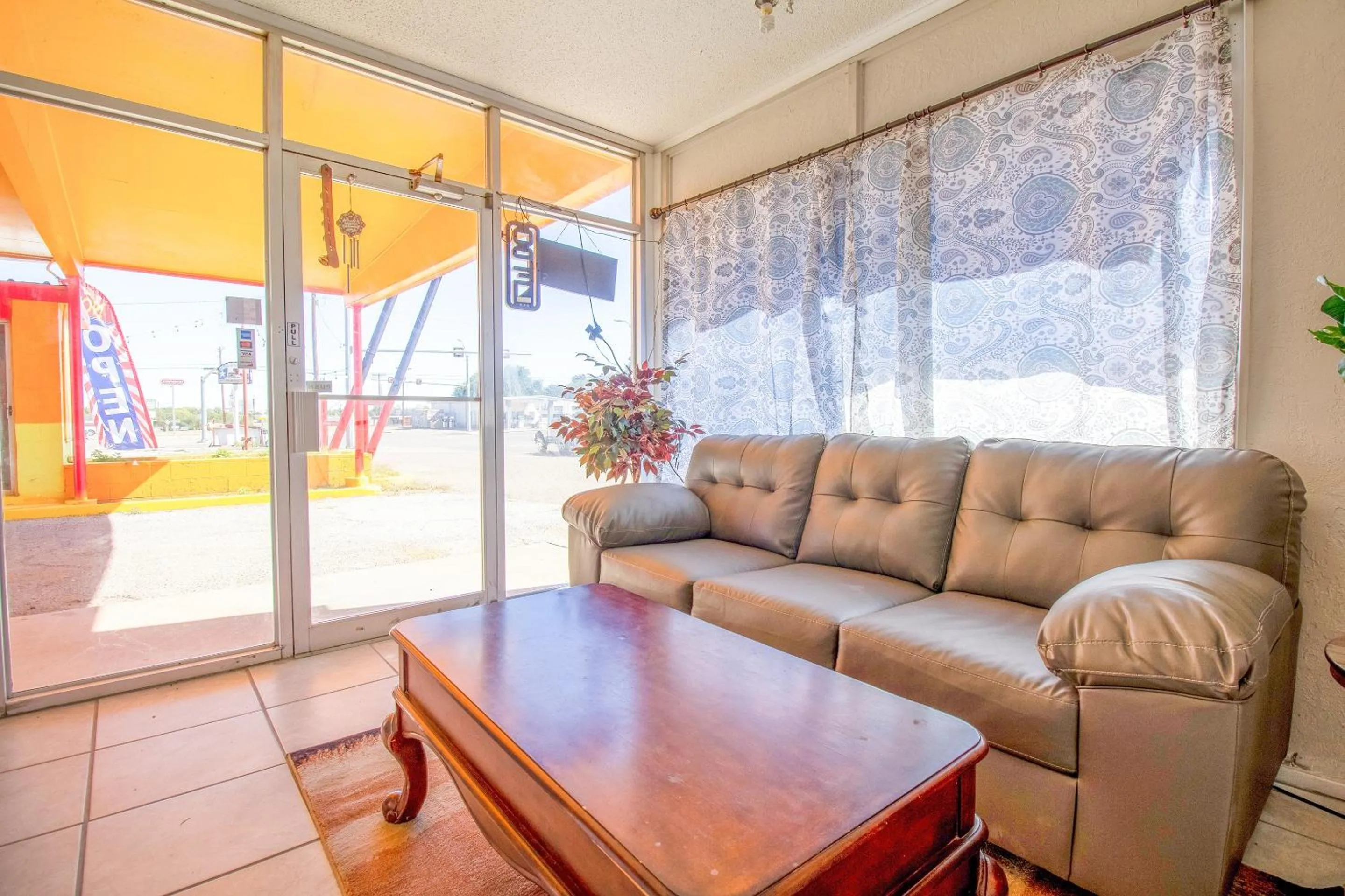 Lobby or reception in Wheeler Inn Texas, US - 83 By OYO