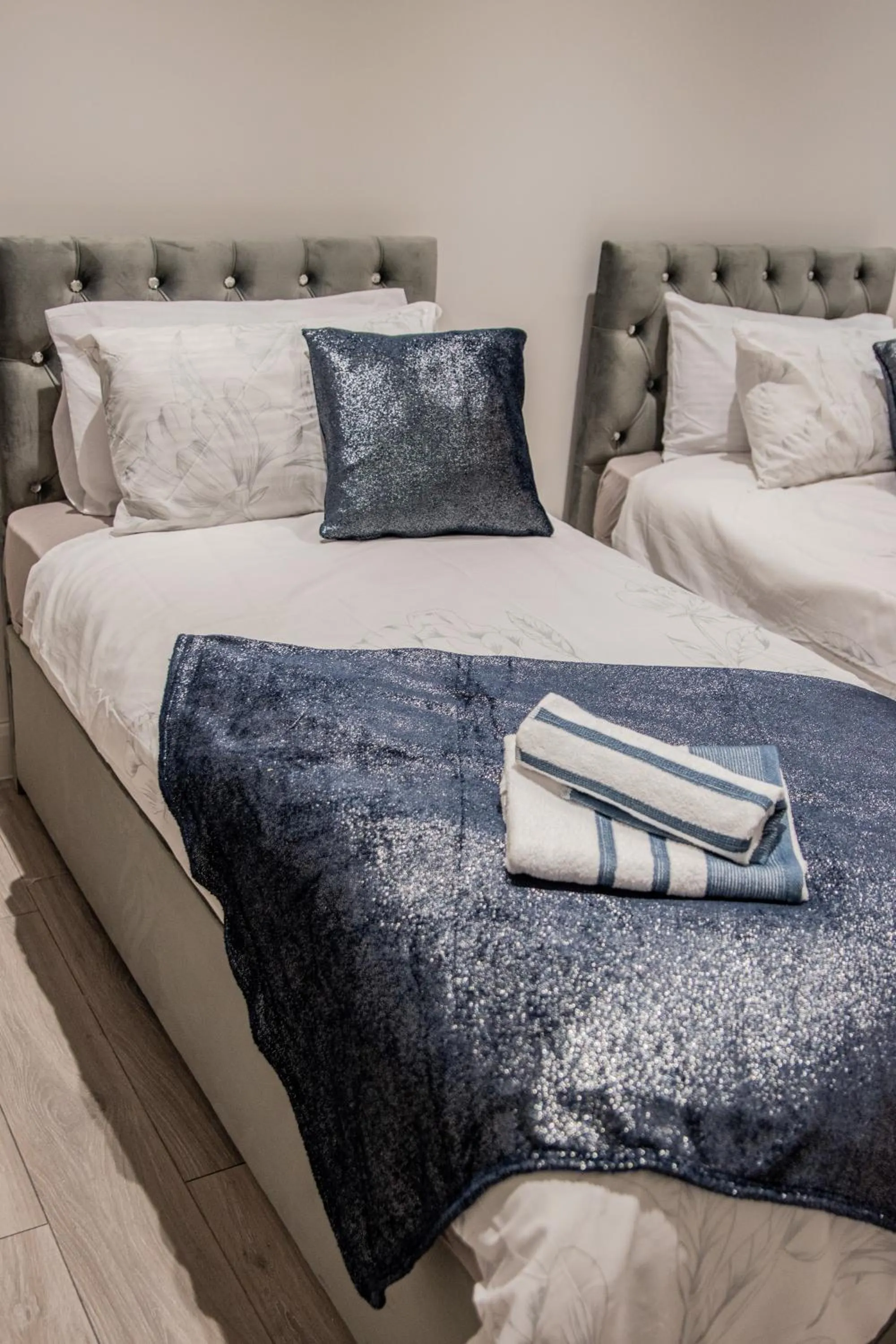 Bedroom in BV Comfy Spacious 3 Bedroom House At Tatton Street Manchester