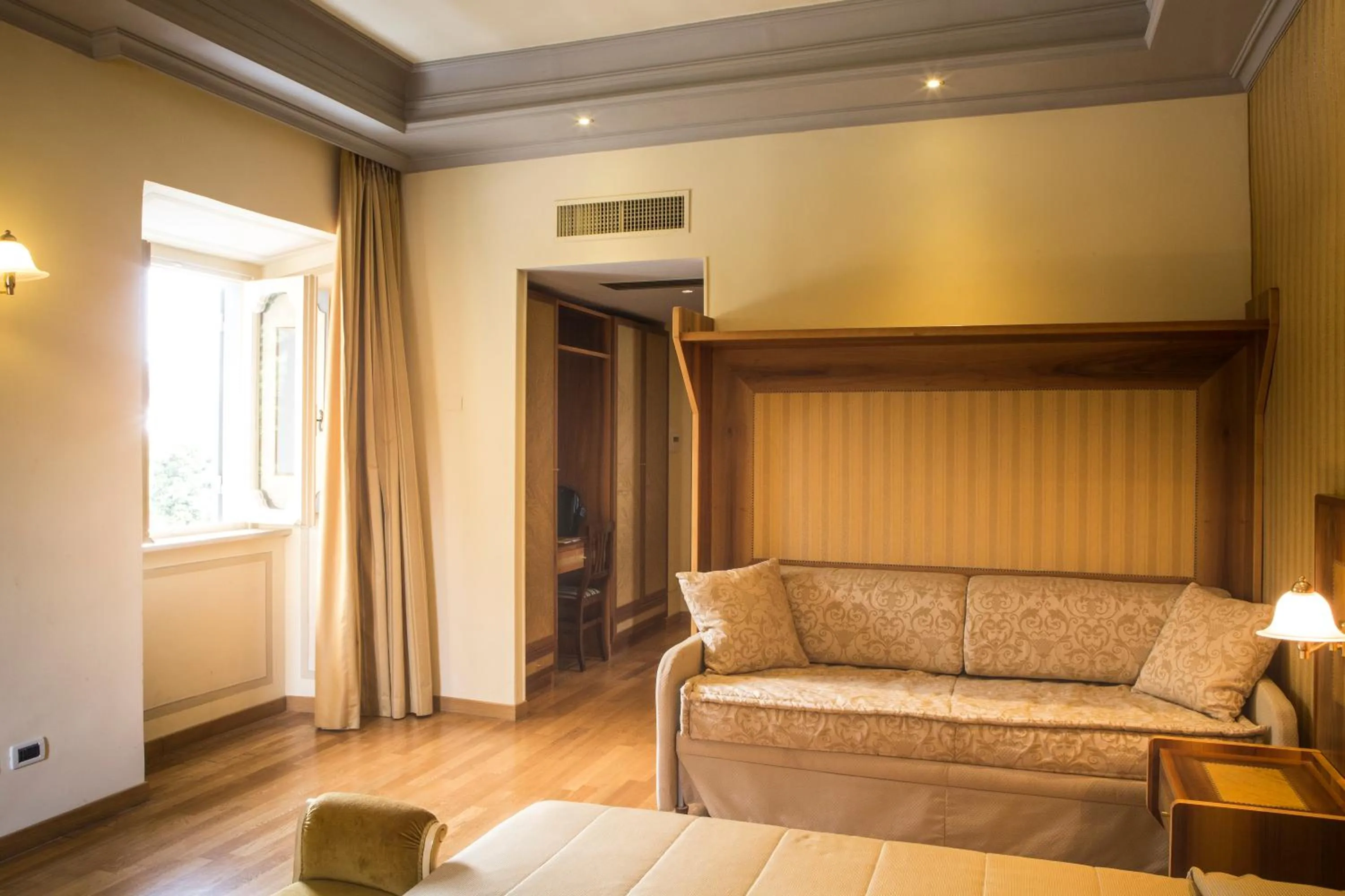 Bedroom in Villa Tuscolana