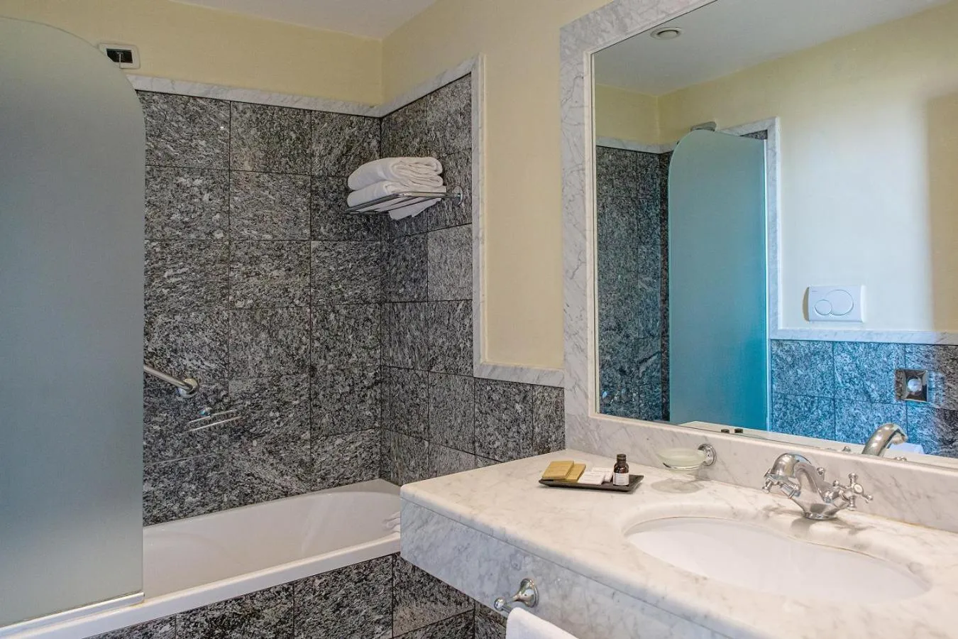 Bathroom in Villa Tuscolana