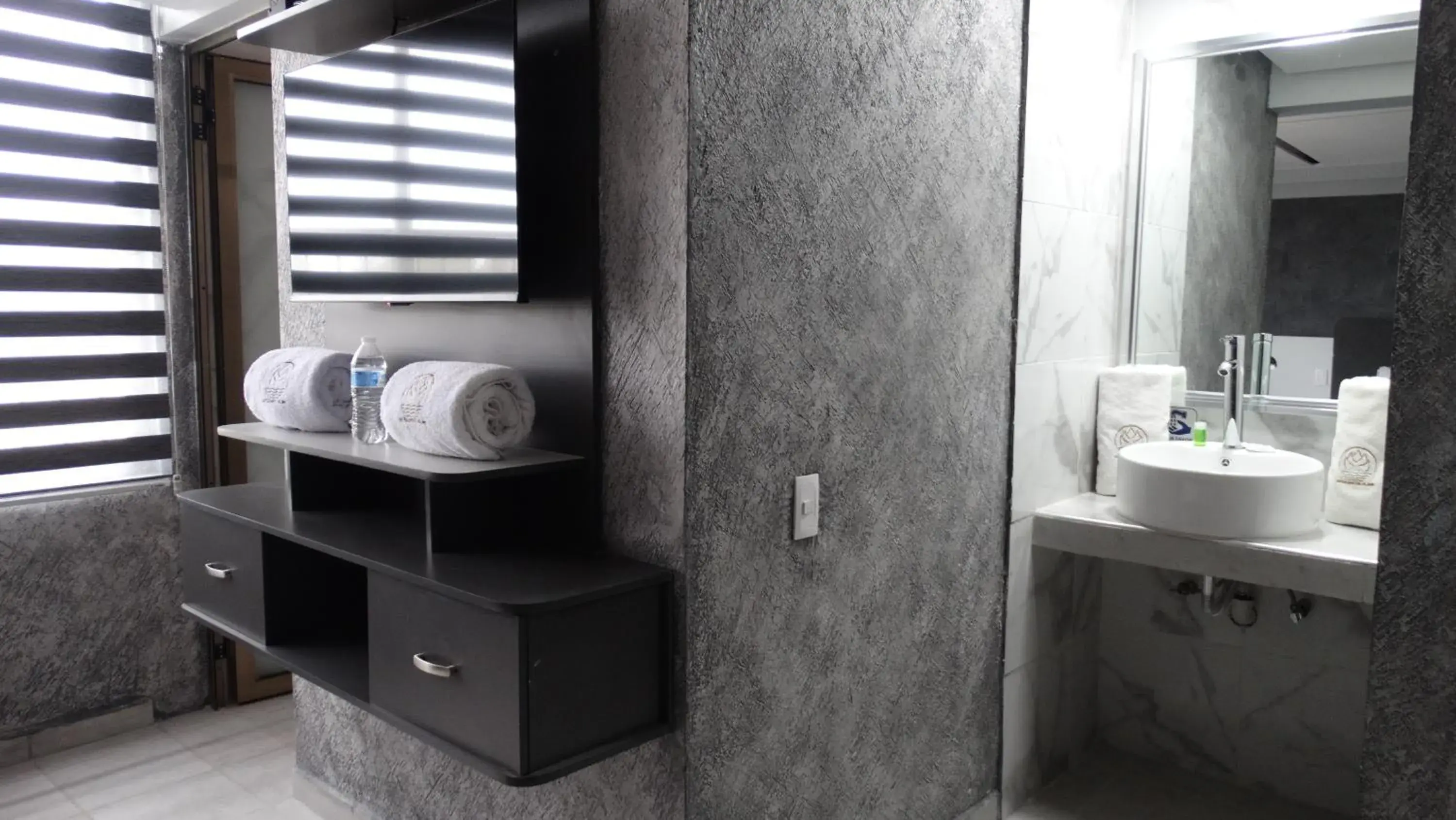 Deluxe Queen Studio in MOTEL & HOTEL ALJIBE Deluxe Queen Studio in MOTEL & HOTEL ALJIBE