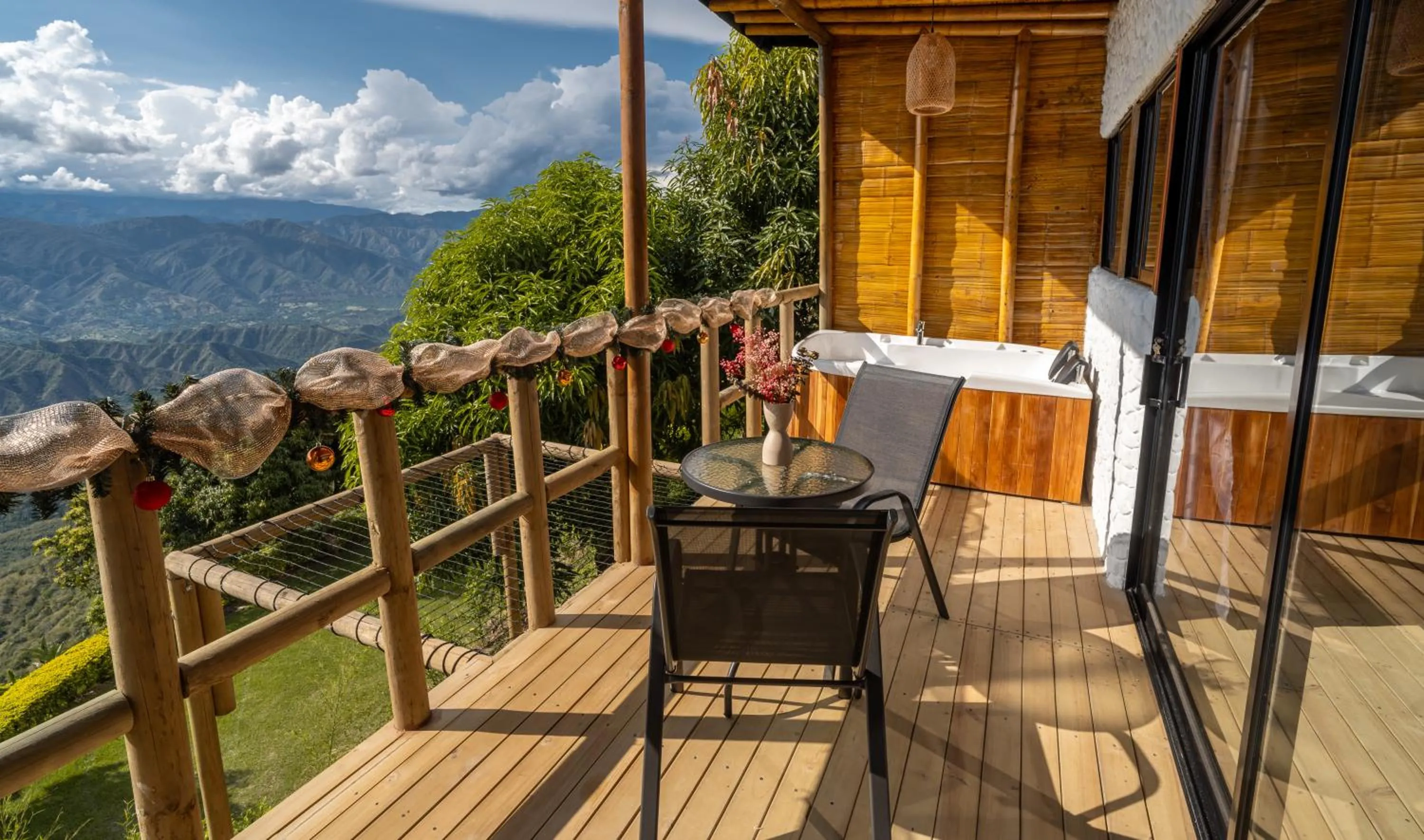 Garden view in Glamping Mirador Santa Fe-Sopetran
