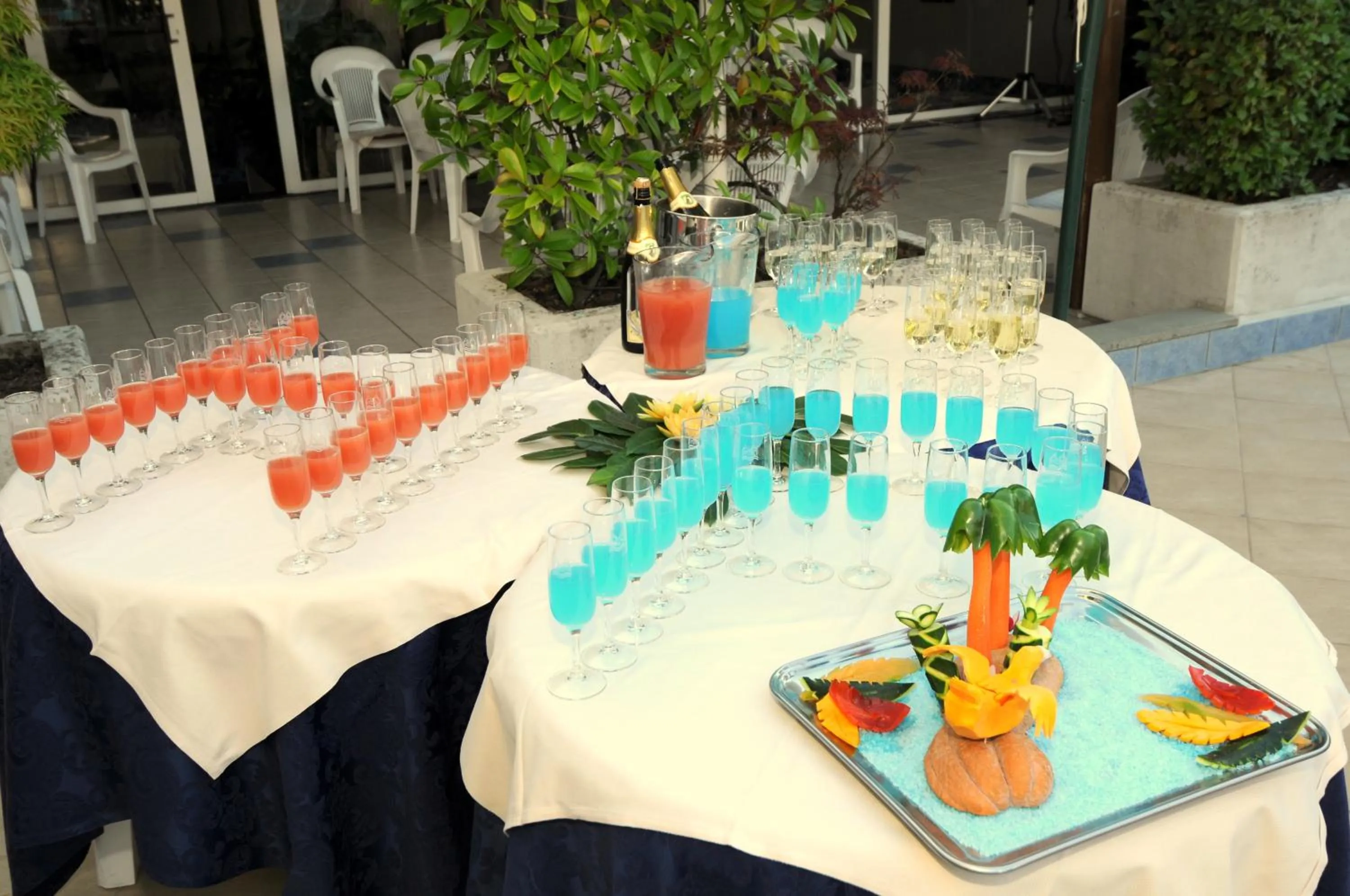 Drinks in Hotel Palace