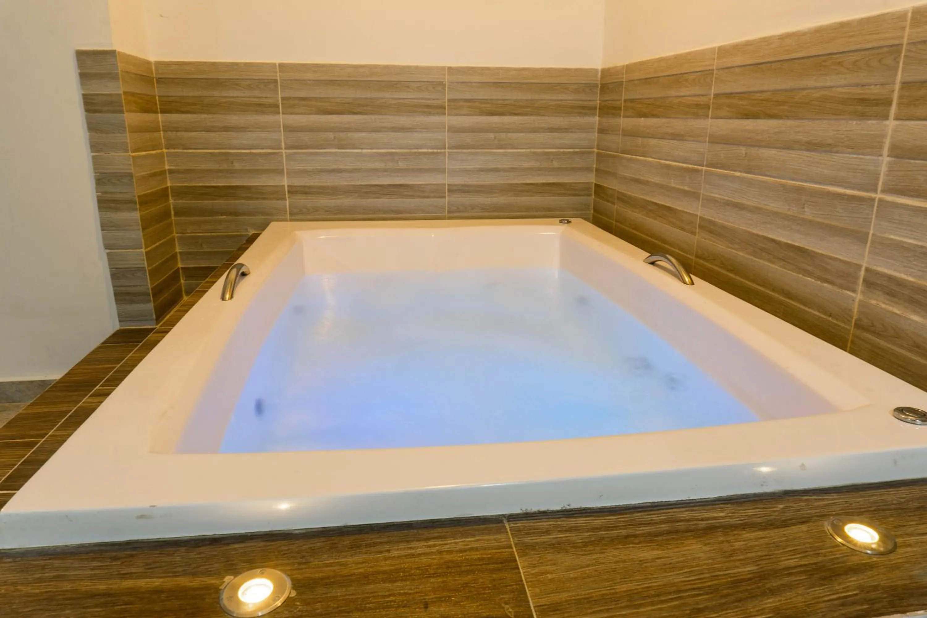 Hotel California City