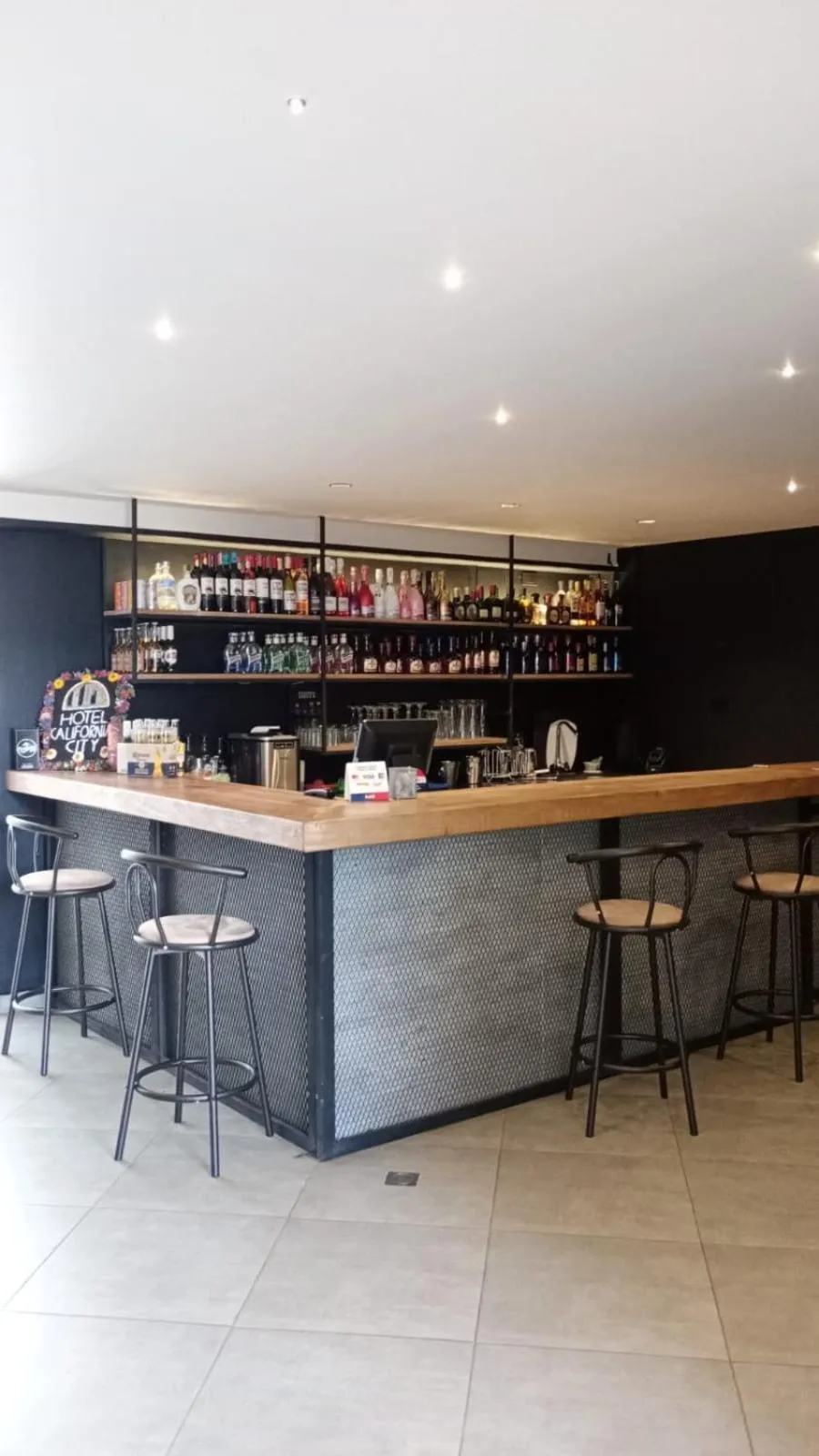 Hotel California City