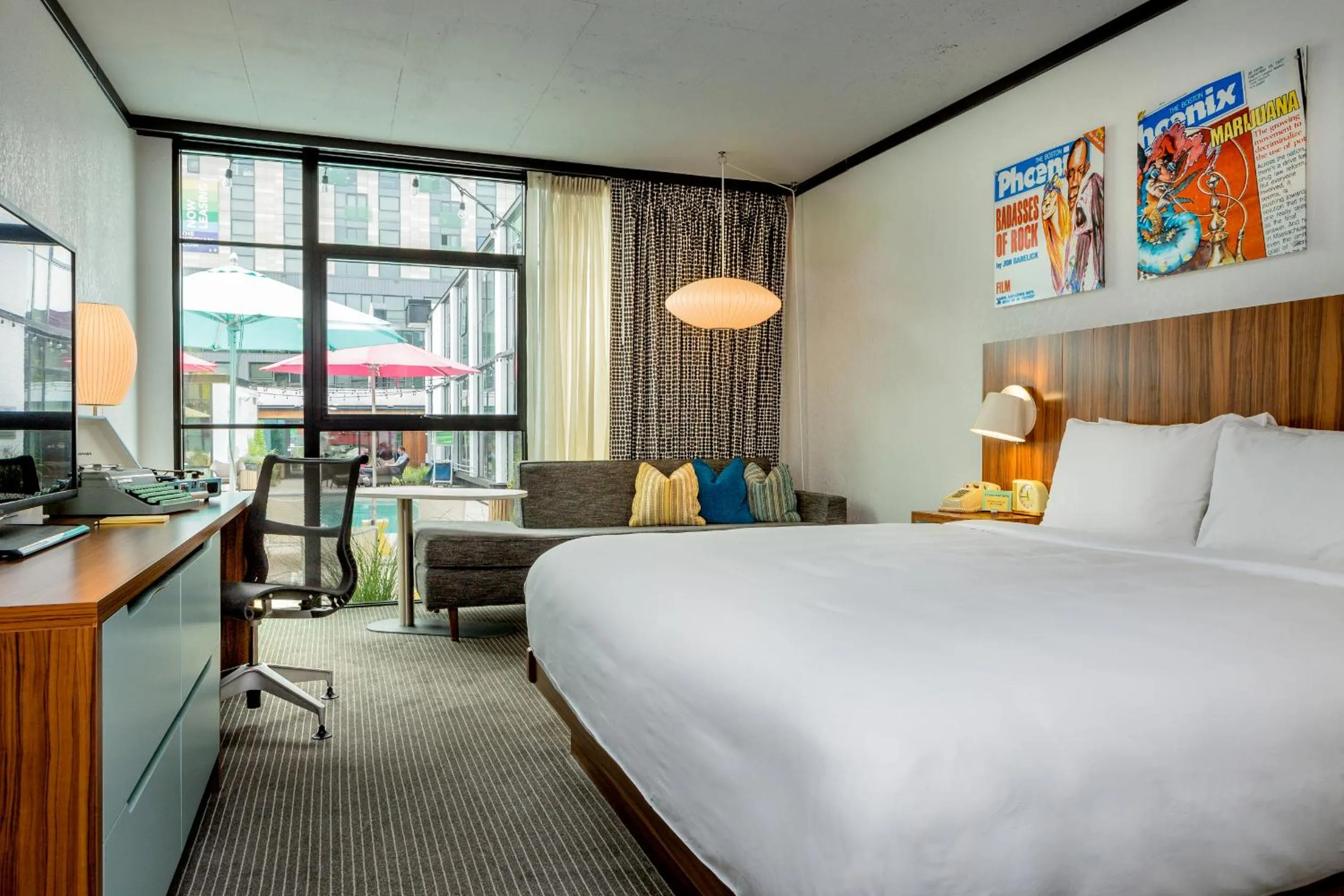 Photo of the whole room, Bed in The Verb Hotel