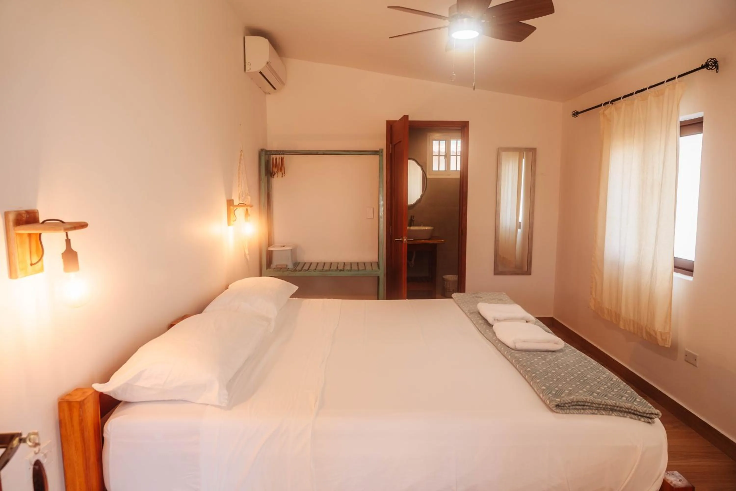 Bed in Beach Break Hotel & Surf Camp de Playa Venao