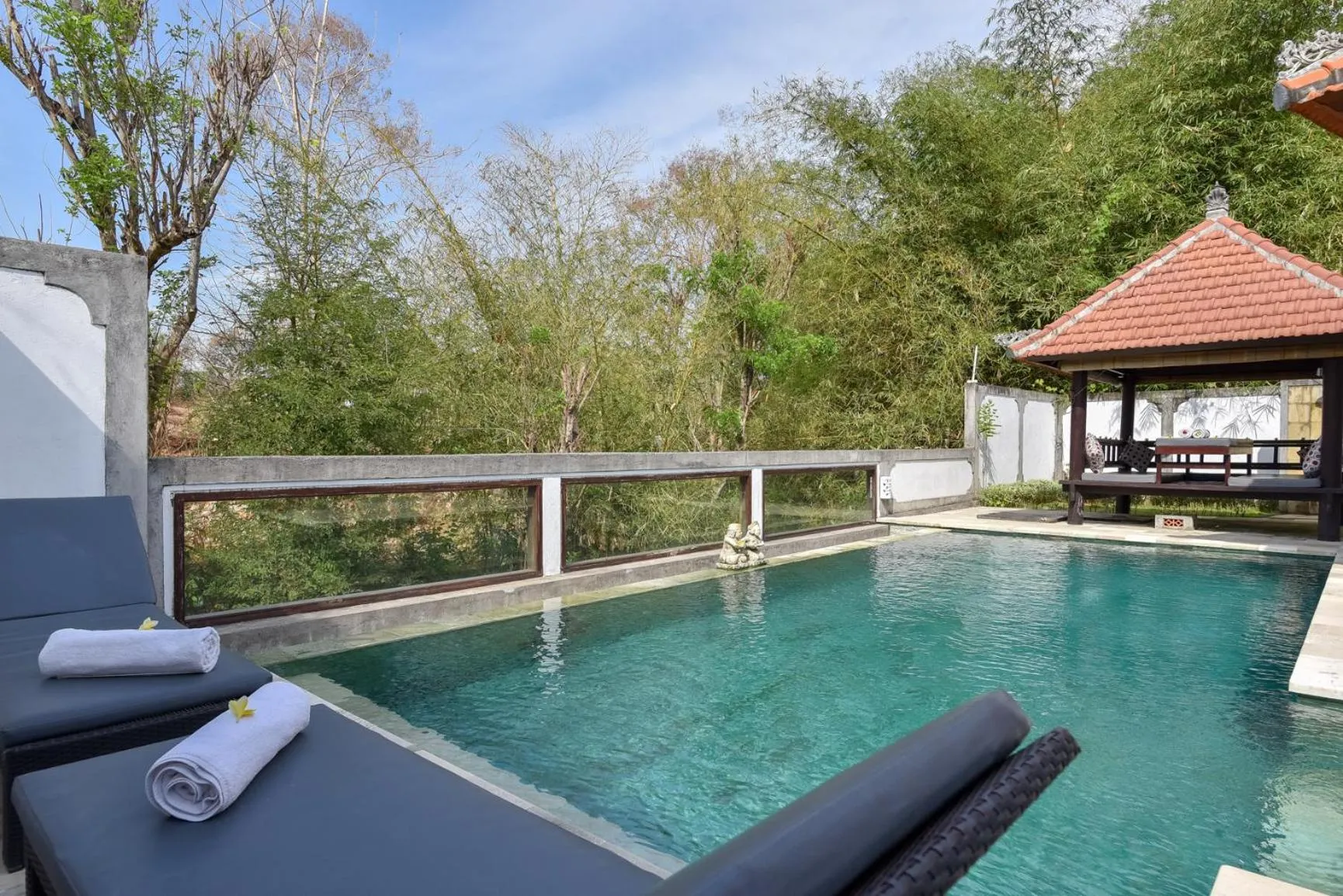 Pool view in Villa Punyan