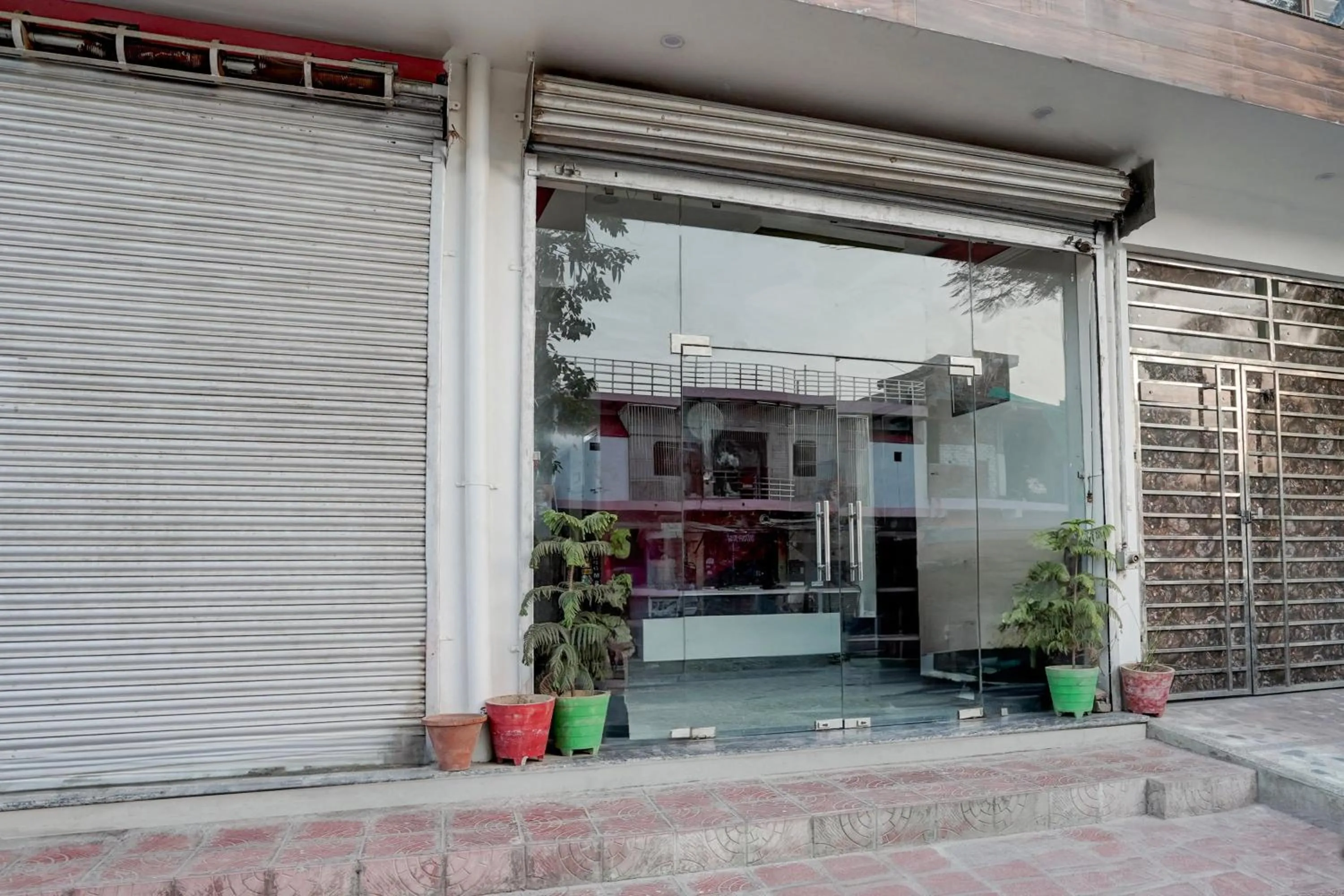 Facade/entrance in Hotel O Govind Nagar Near Krishan Janm Bhoomi