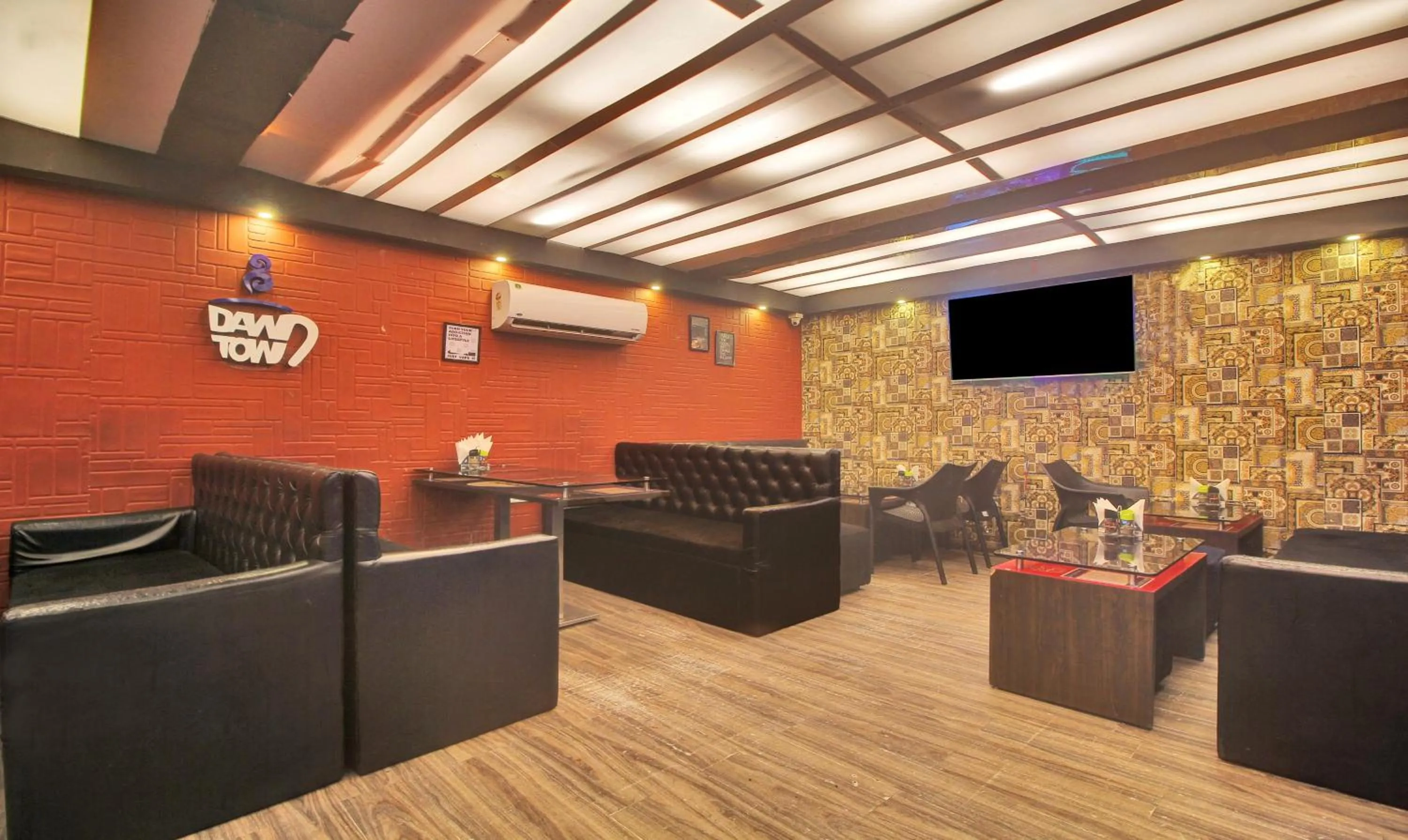 Seating area in Treebo Mangalam, Bhawanipur