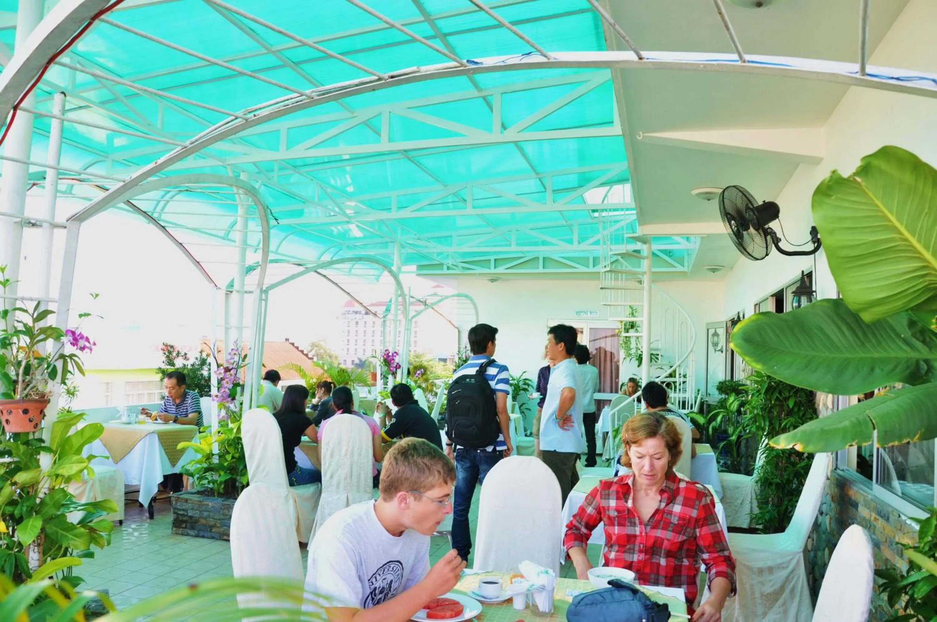 Restaurant/places to eat in Saigon Can Tho Hotel