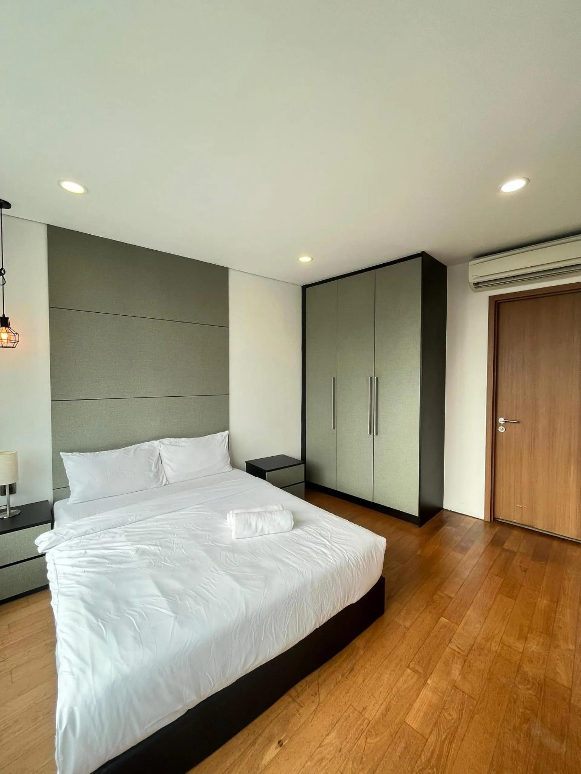 Bedroom, Bed in Atmoods - Vortex KLCC