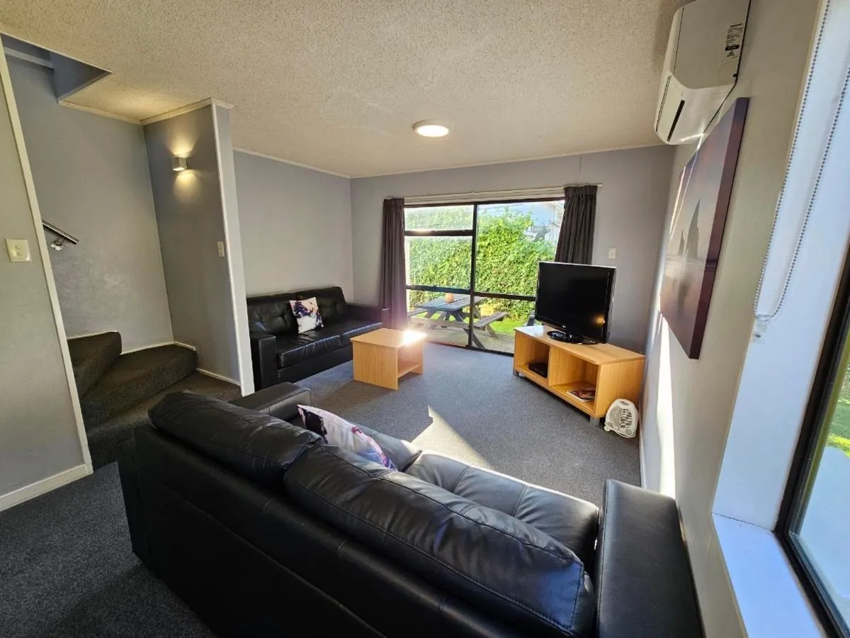 Hacienda Motor Lodge