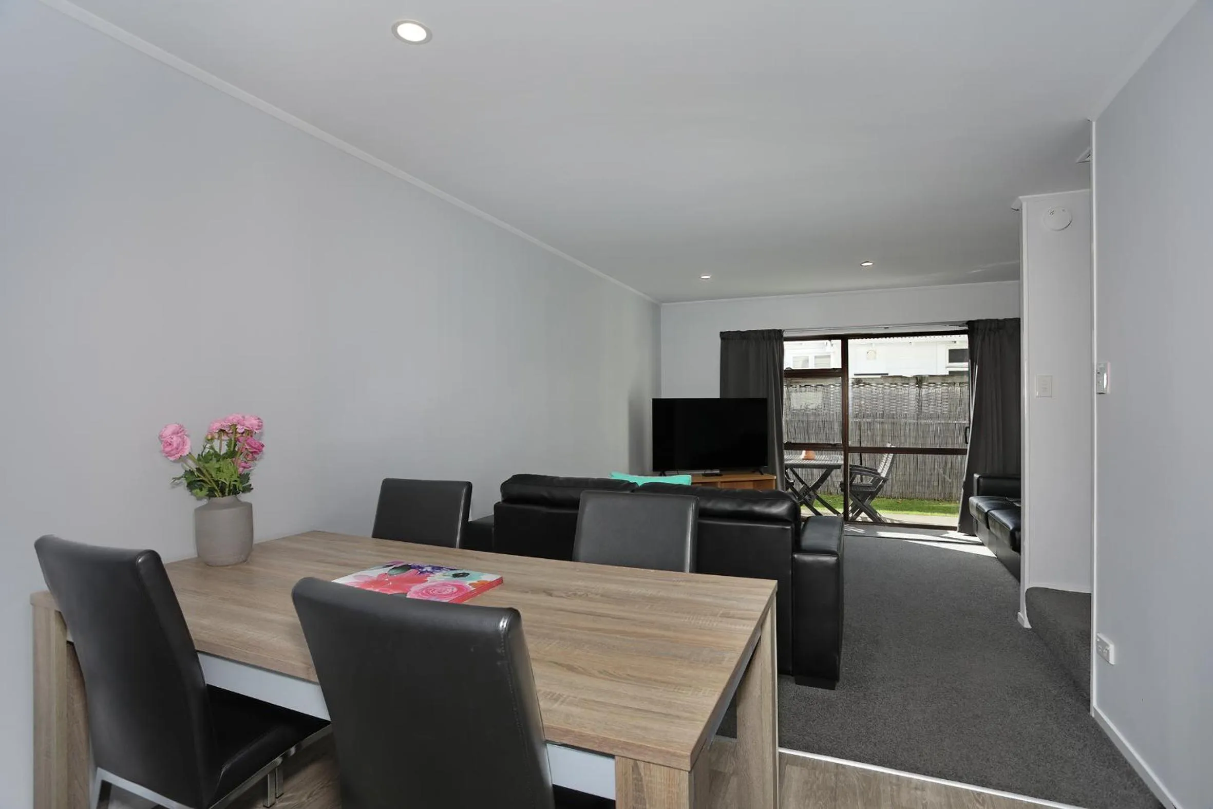 Hacienda Motor Lodge