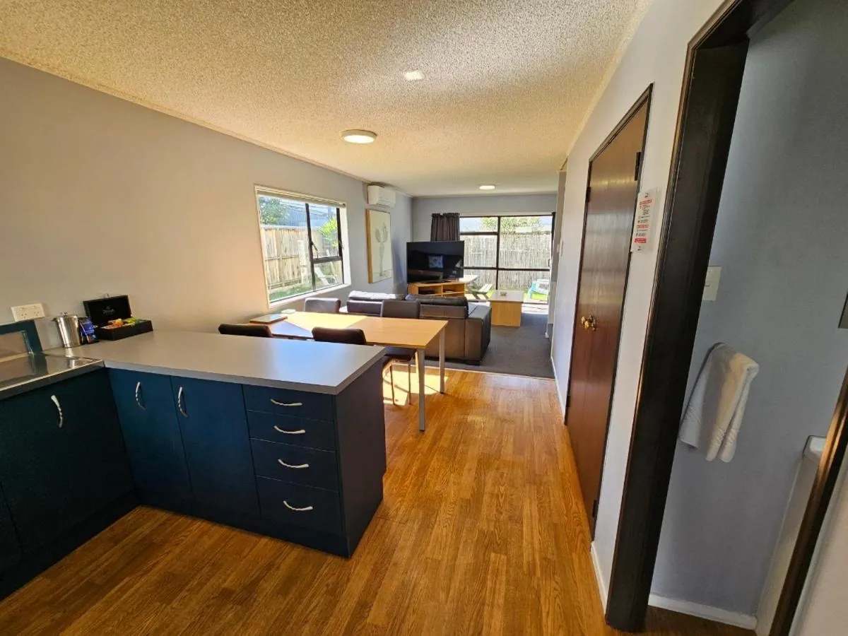 Hacienda Motor Lodge