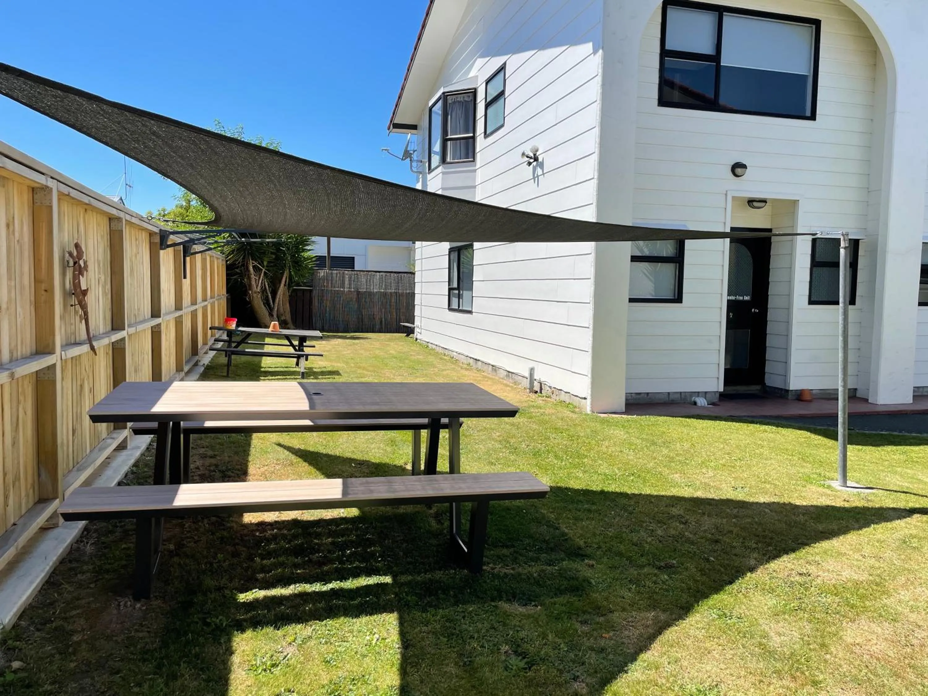 Garden in Hacienda Motor Lodge