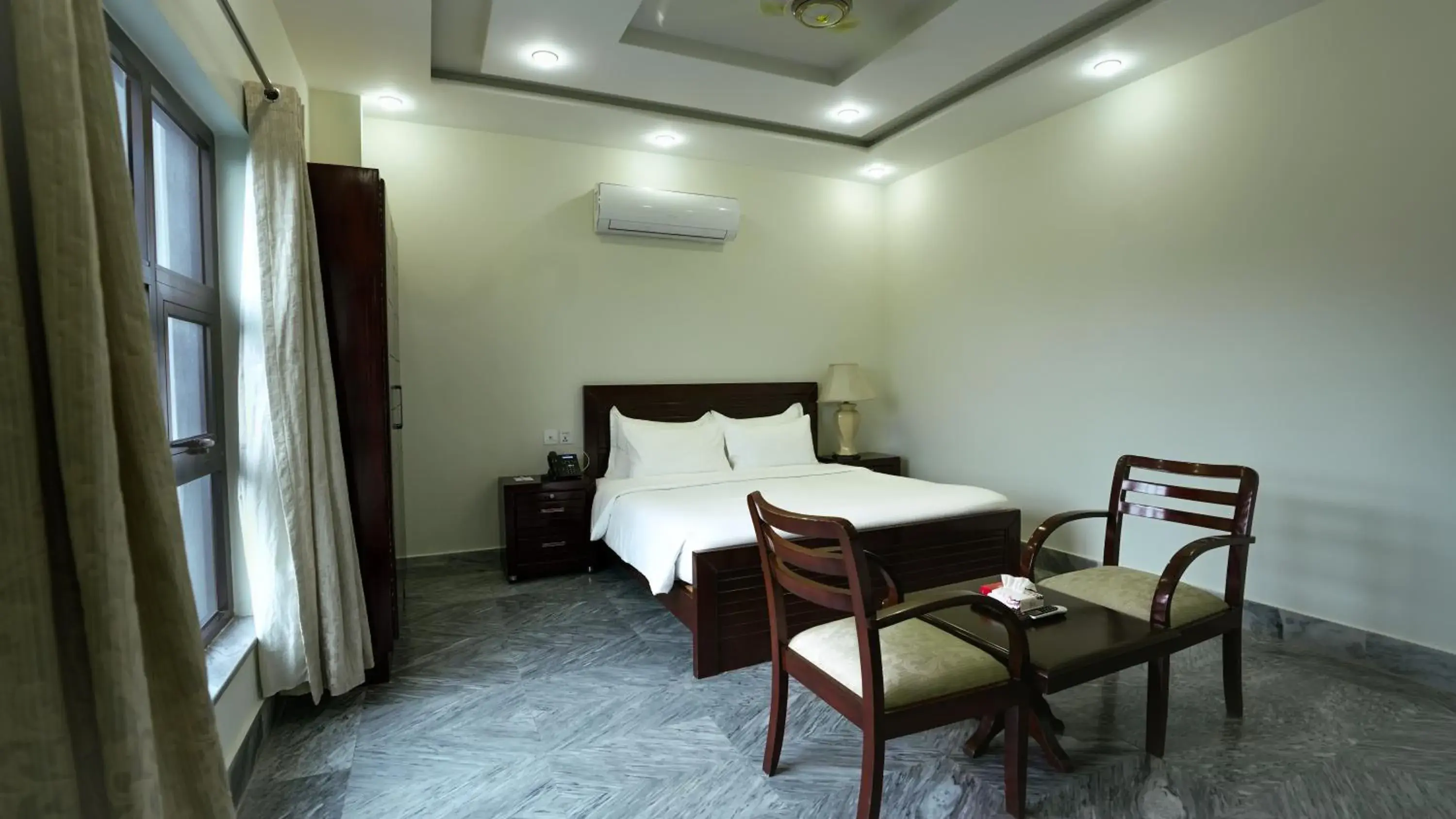 Deluxe Double Room (2 Adults + 1 Child) in Hotel Nova Deluxe Double Room (2 Adults + 1 Child) in Hotel Nova