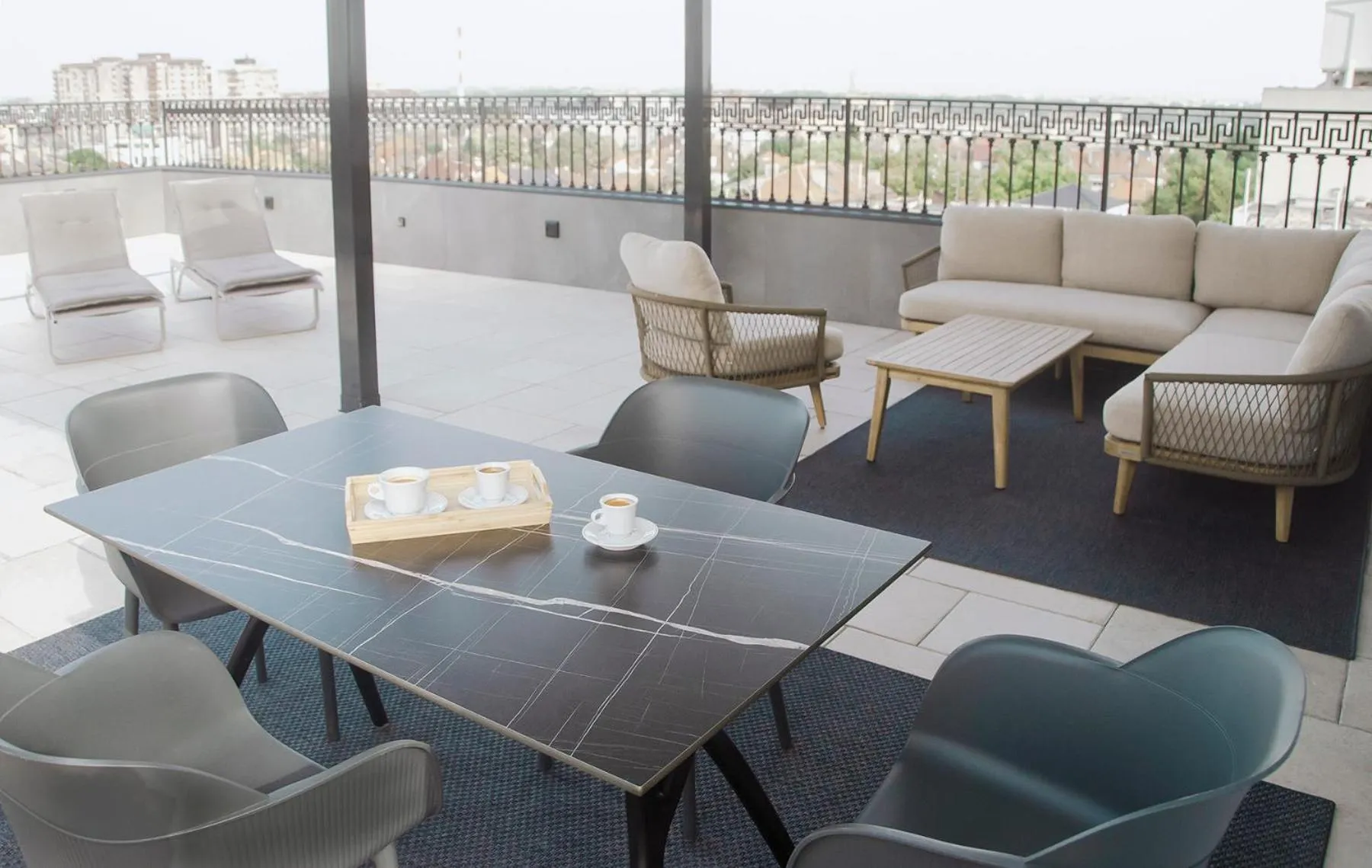 Balcony/Terrace in H41 Luxury Suites