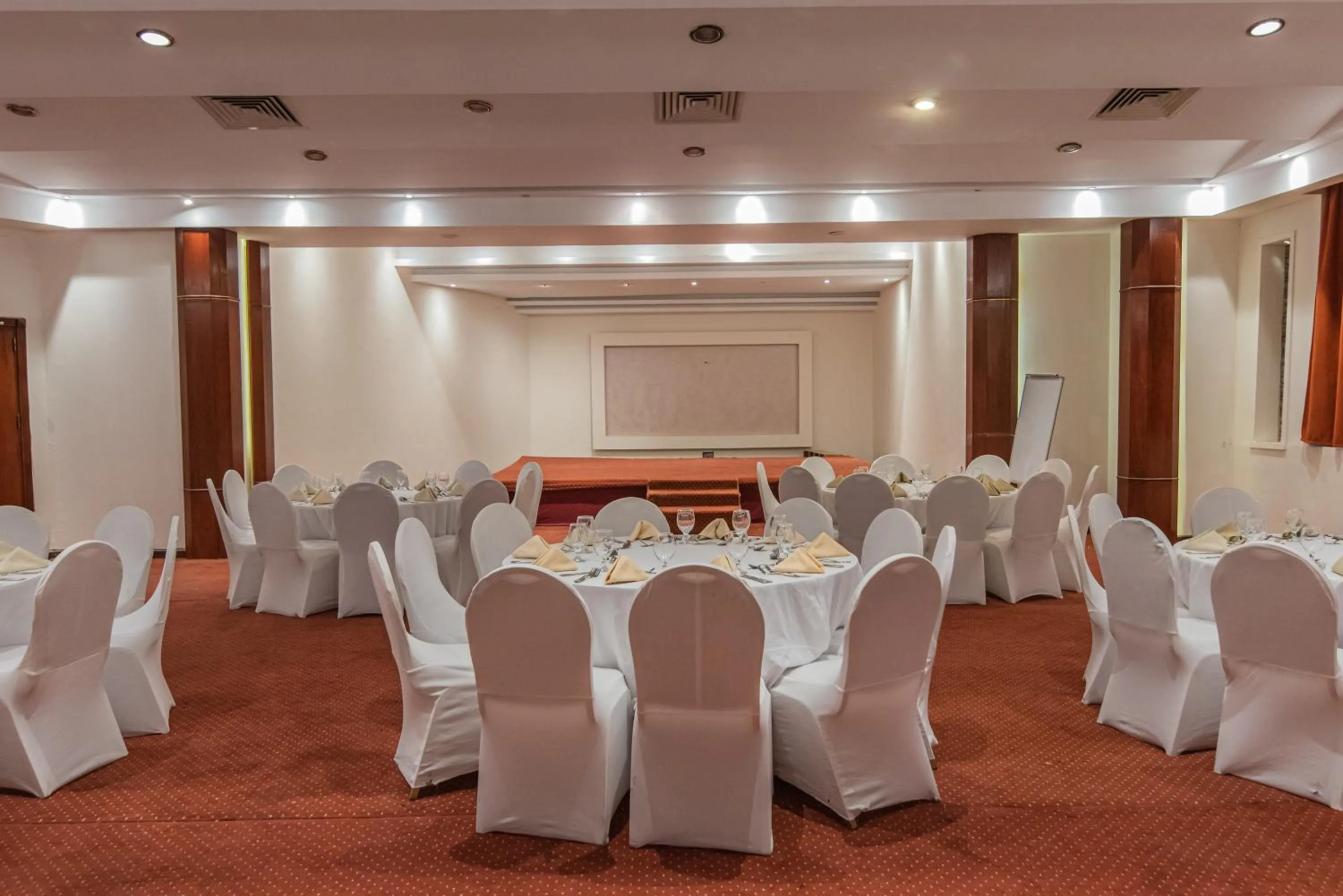 Meeting/conference room in Dexon Roma Hotel