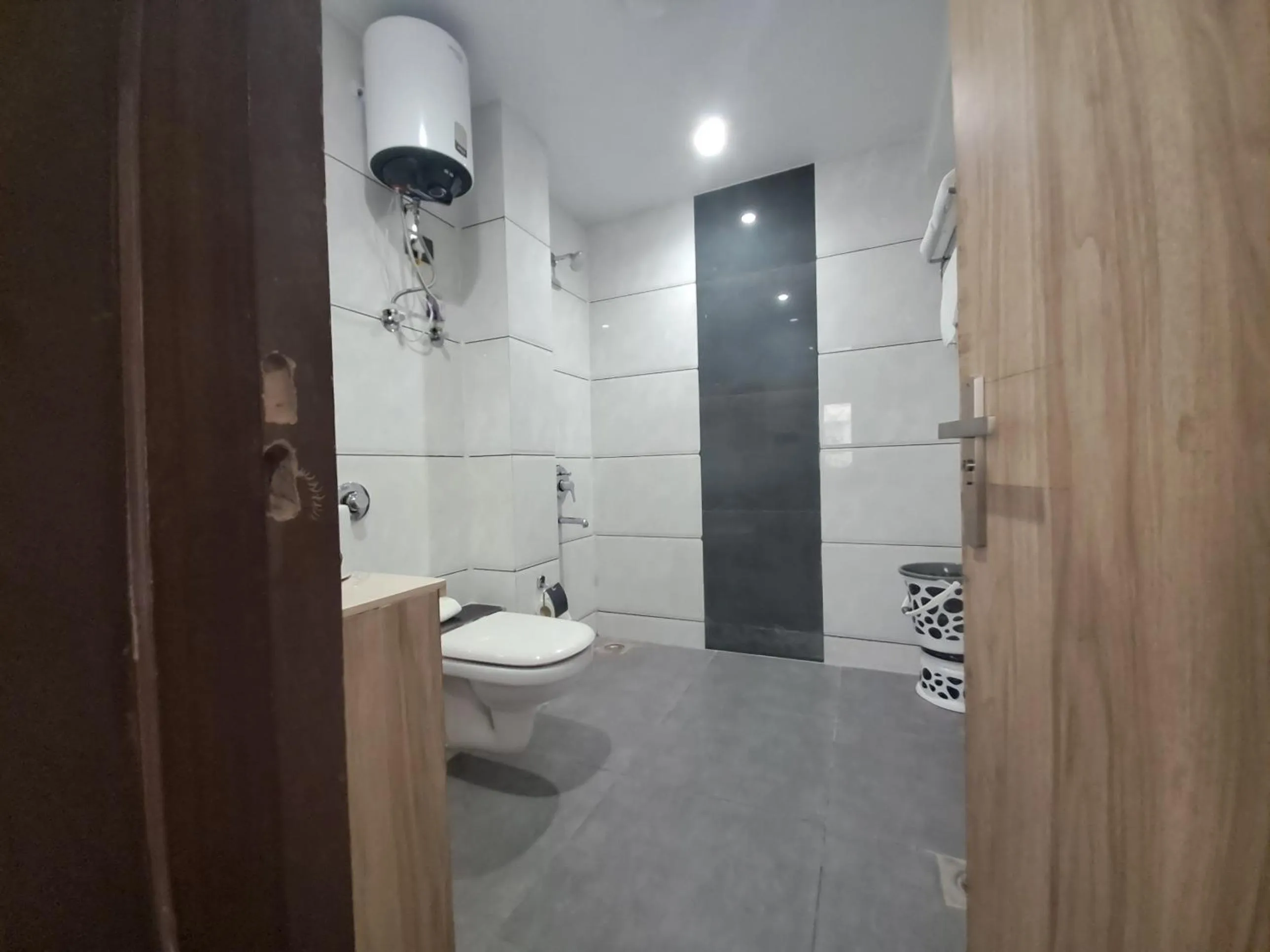 Shower in The Dwelling Inn