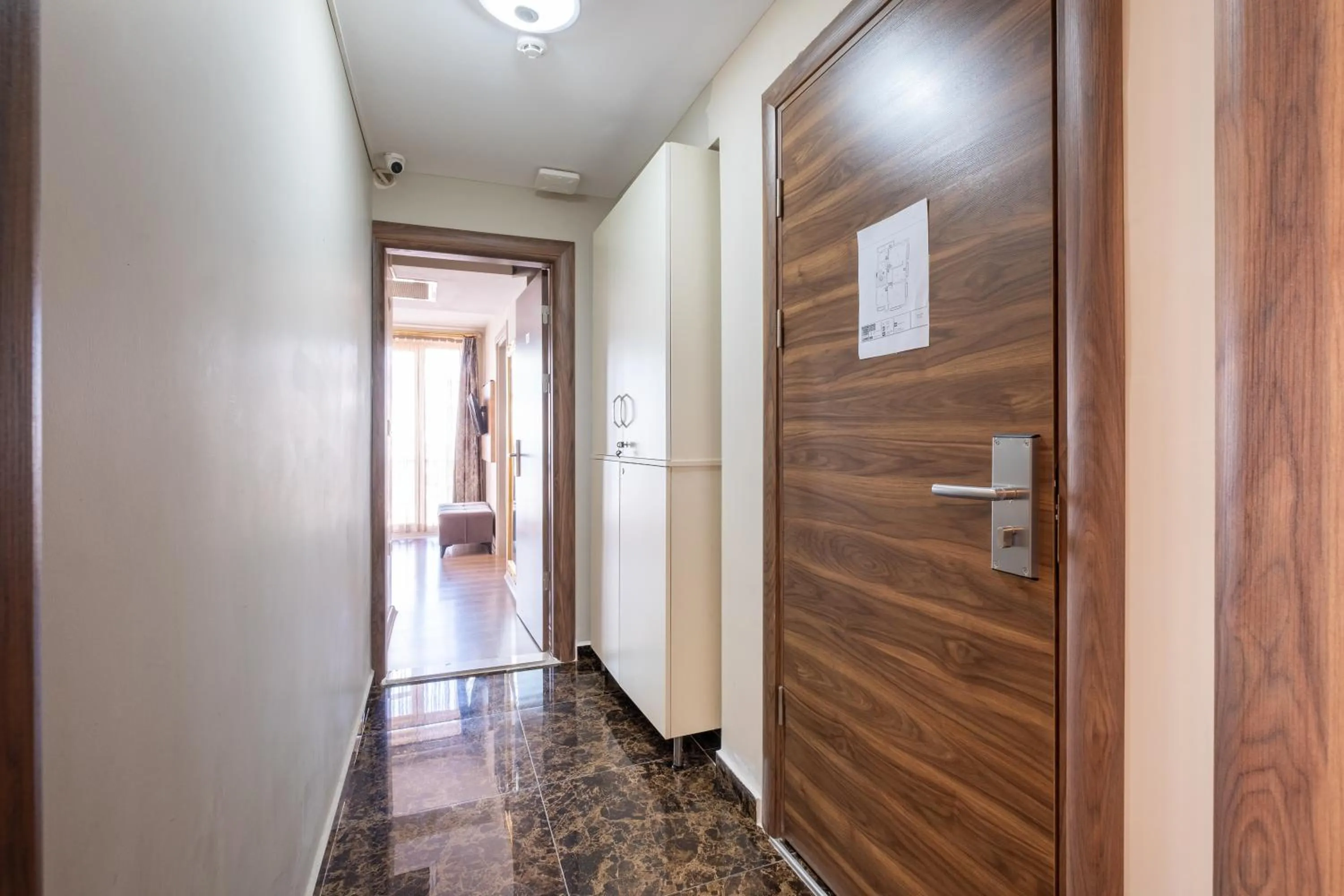 wardrobe in Lavin Hotel & Suites