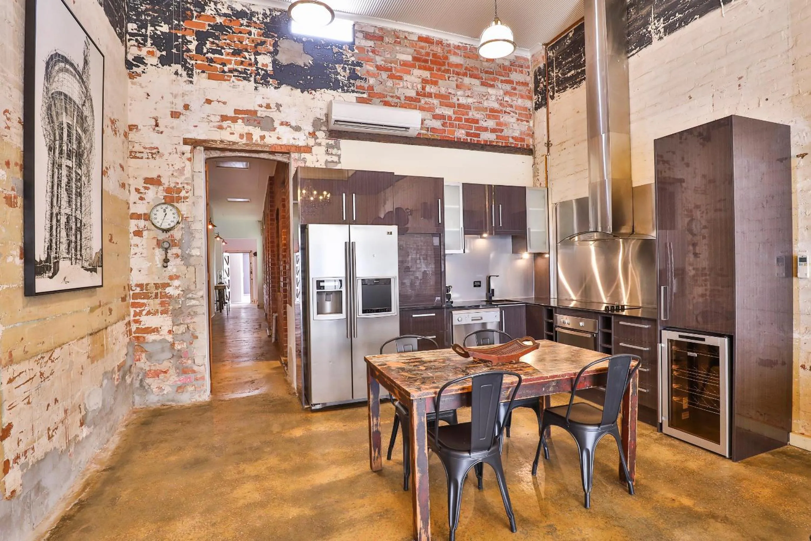 Kitchen or kitchenette in Indulge Apartments - Eighth