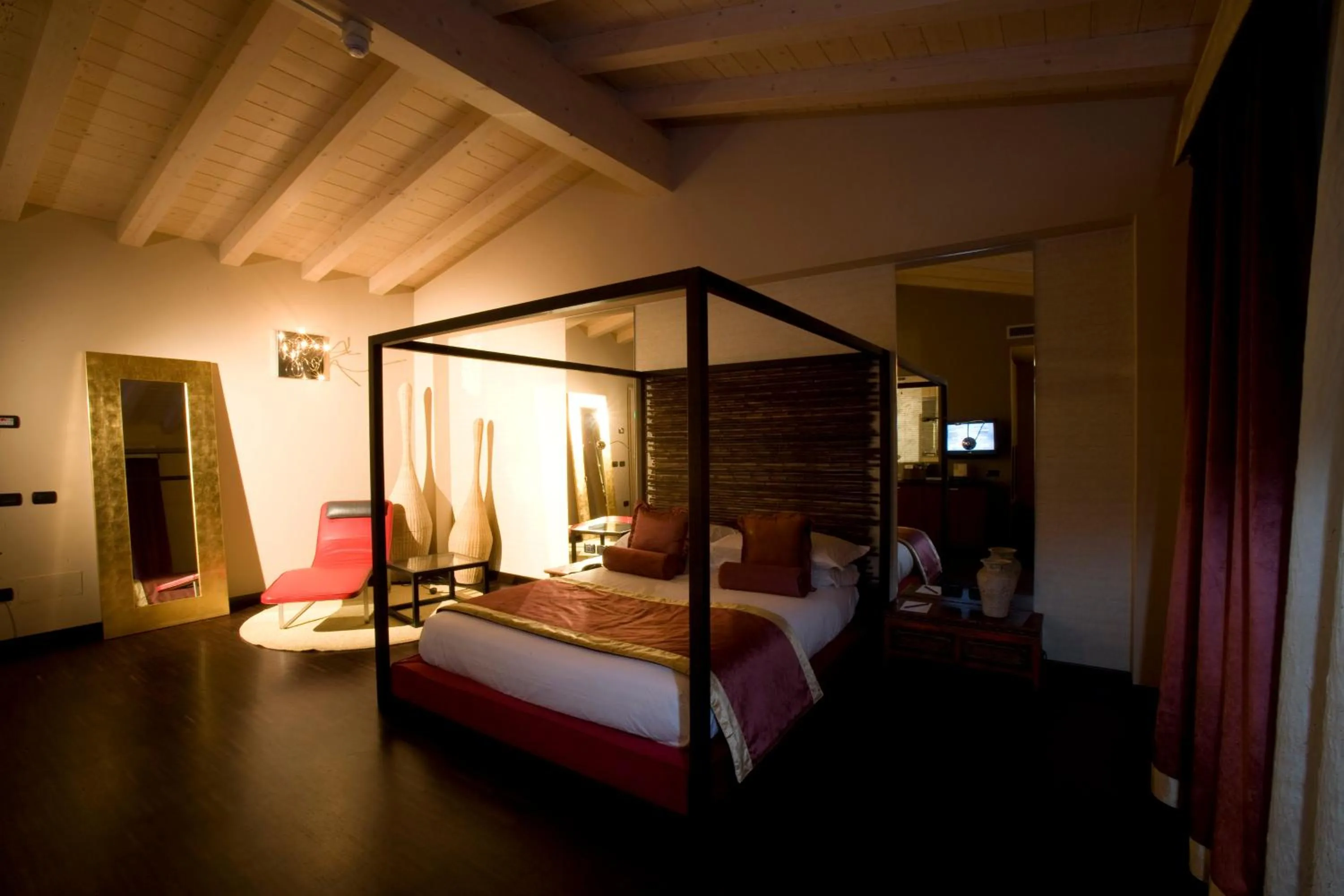 Bedroom in OneMhotel