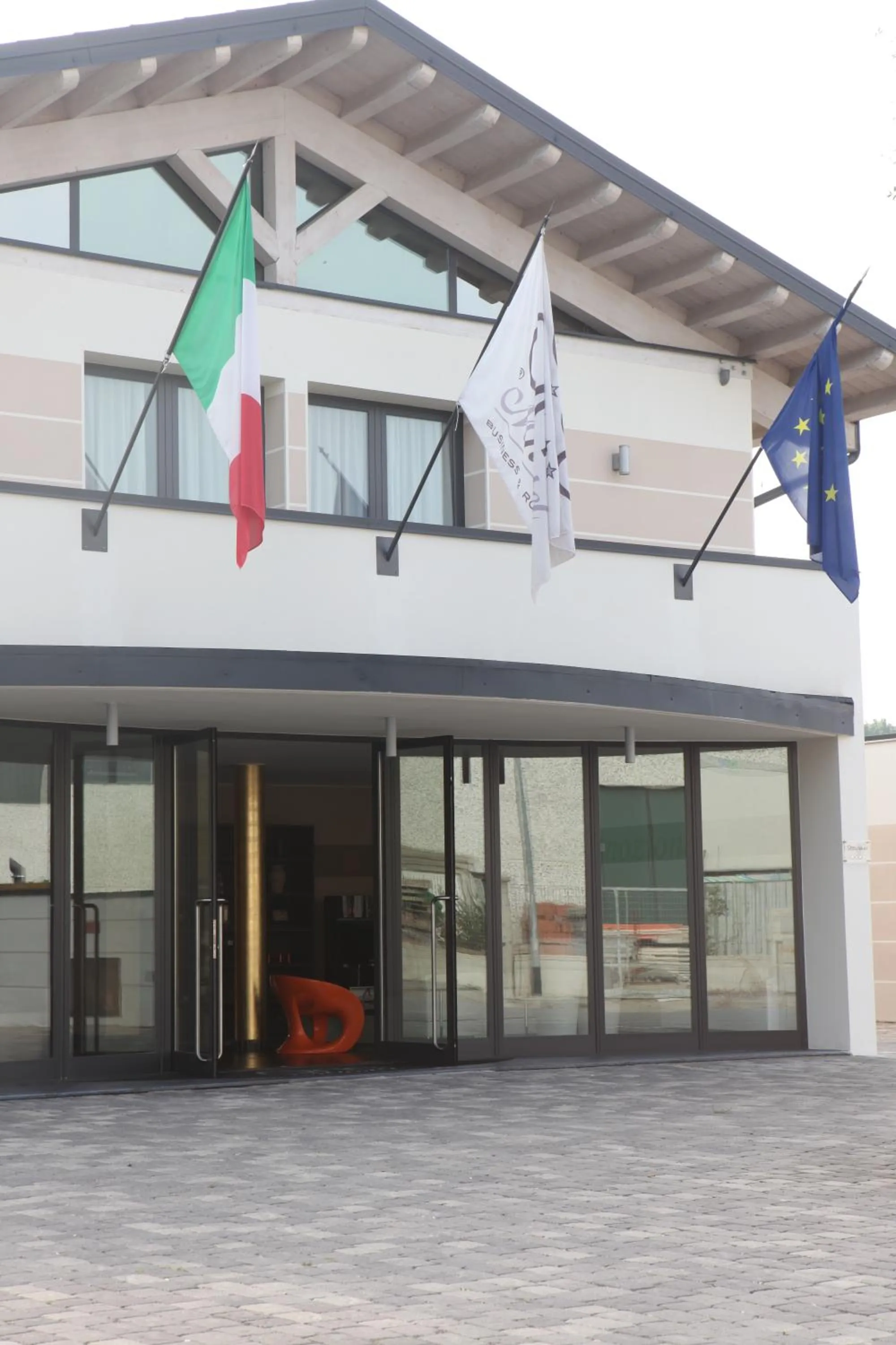 Facade/entrance in OneMhotel