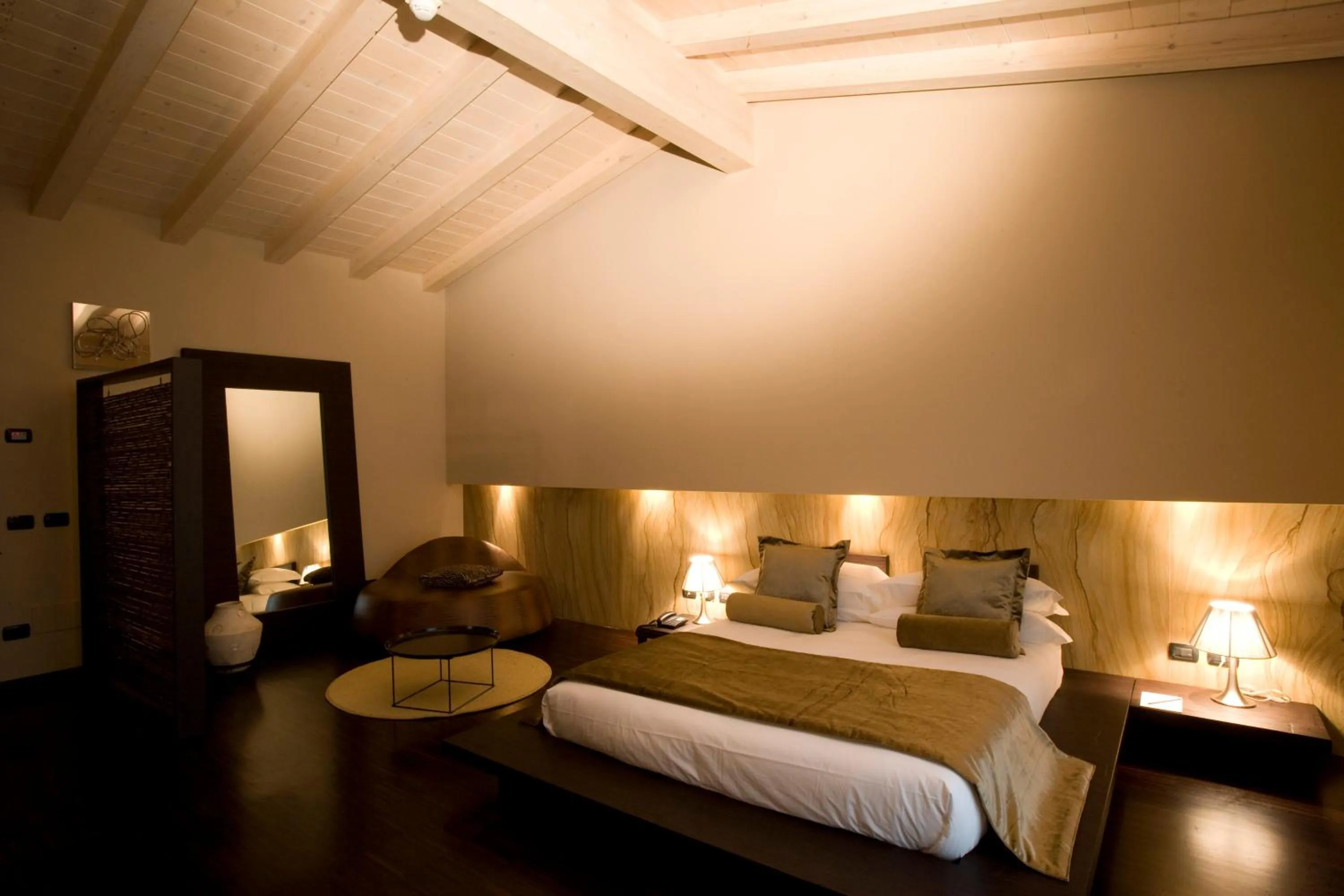 Bedroom in OneMhotel