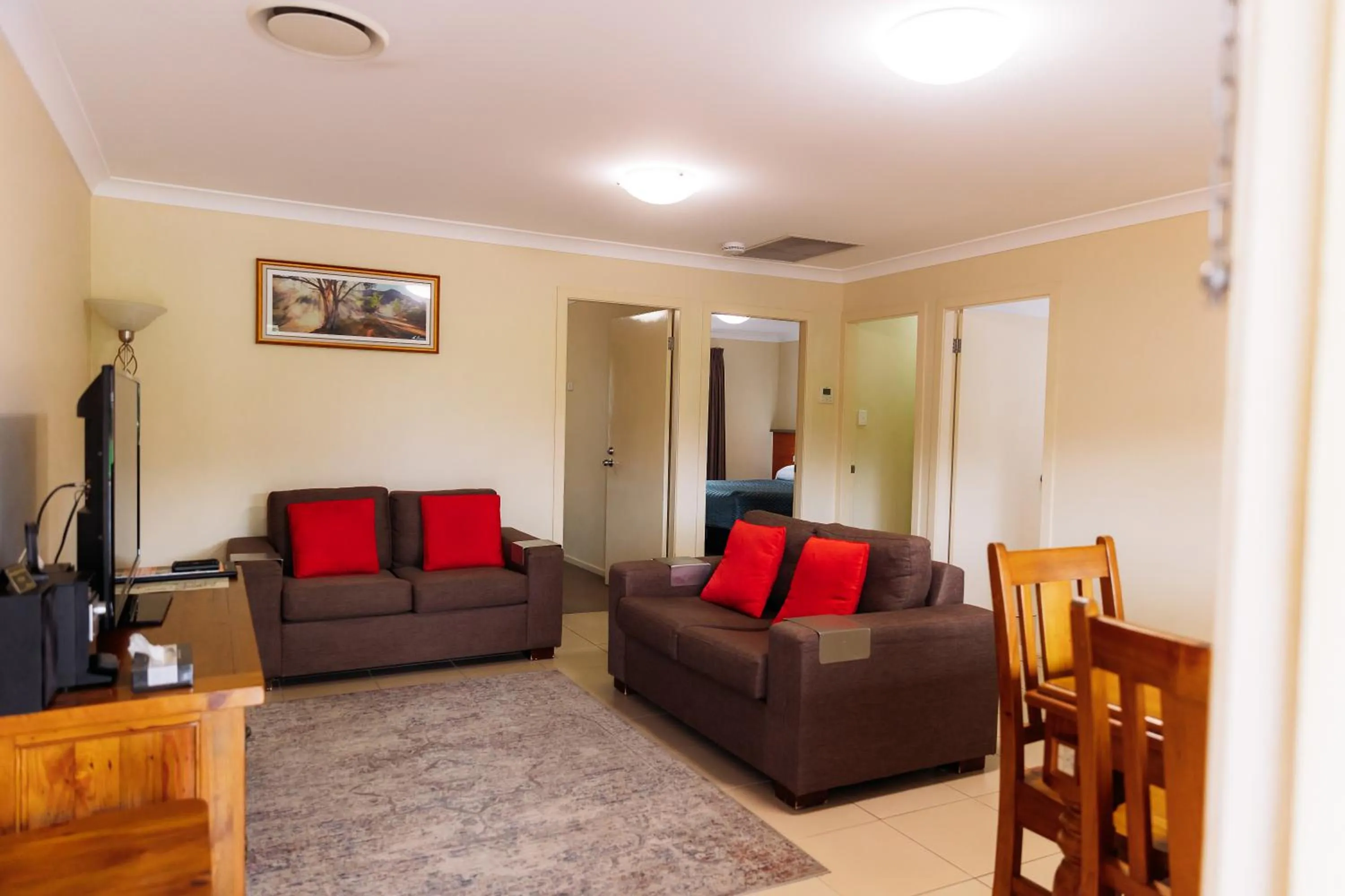 TV and multimedia in Scone Motor Inn & Apartments