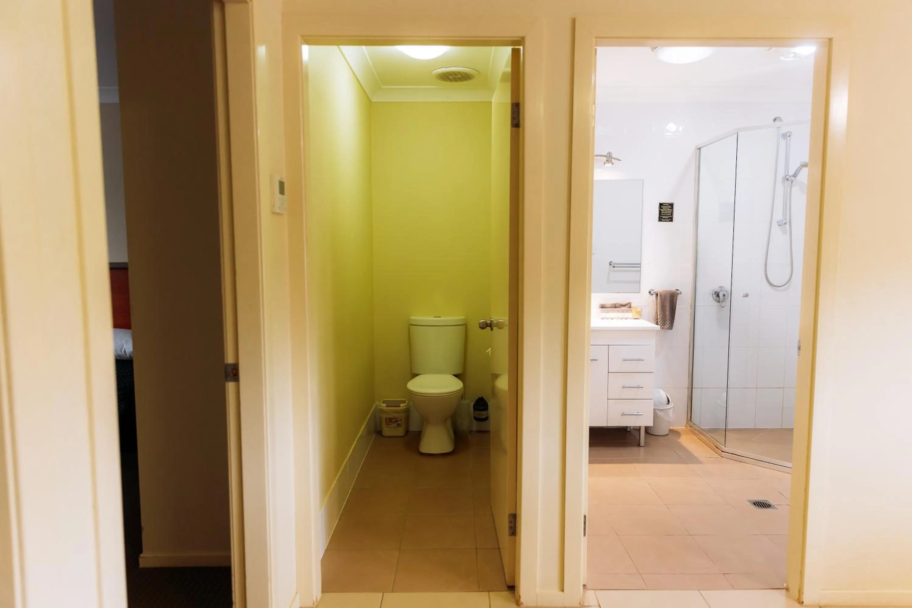 Shower in Scone Motor Inn & Apartments