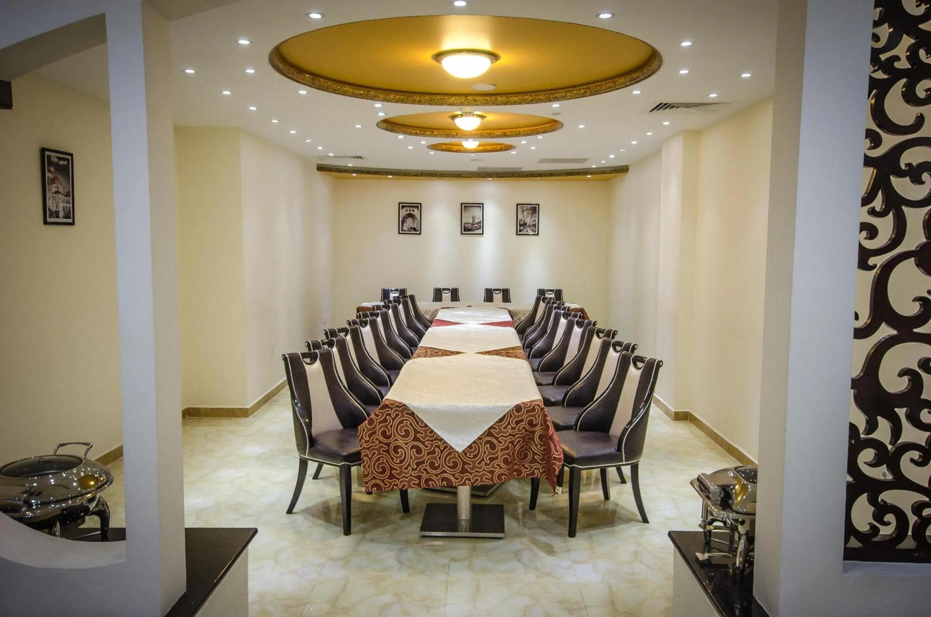 Restaurant/places to eat in Hotel El Bey Constantine