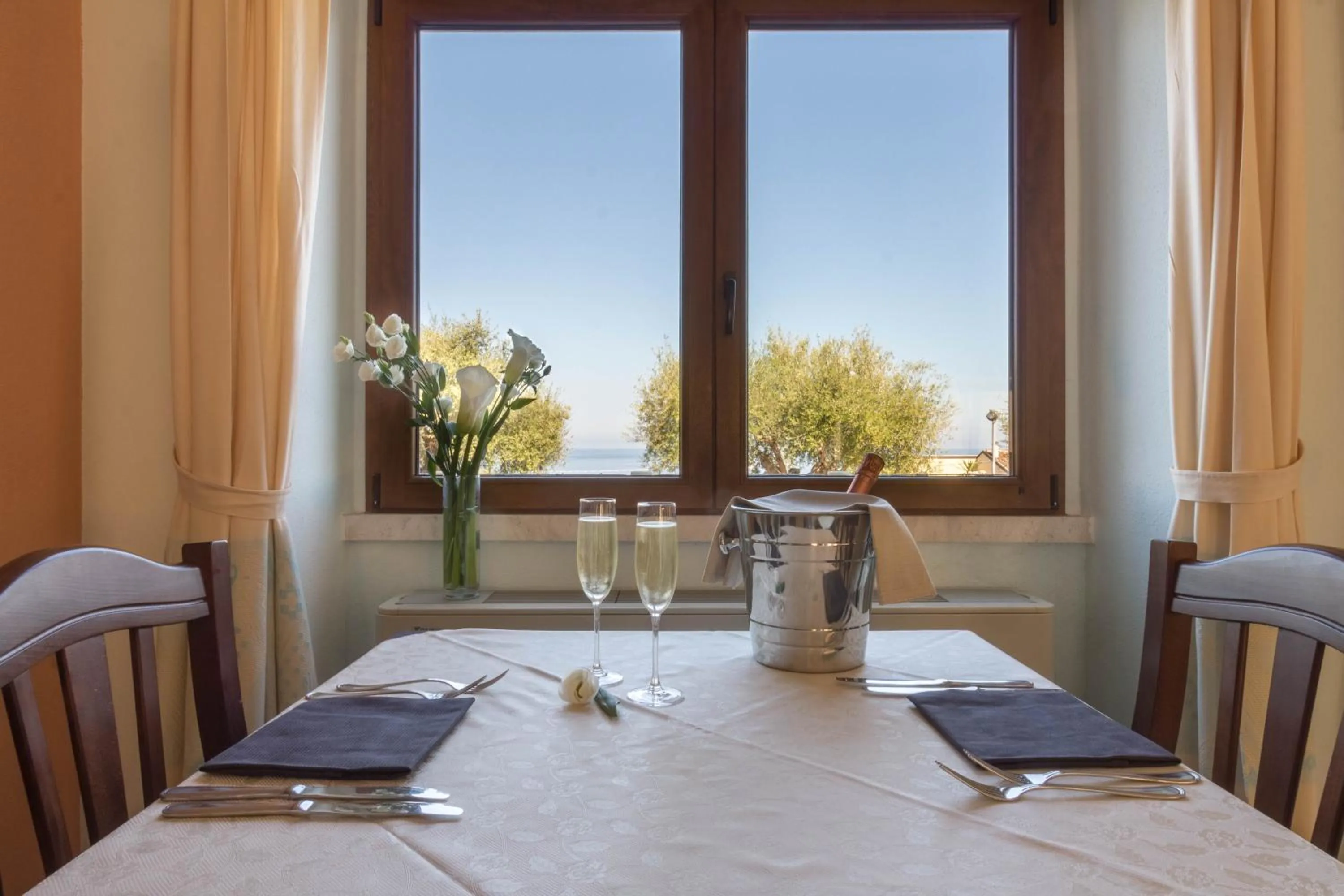 Food and drinks in Hotel Brancamaria