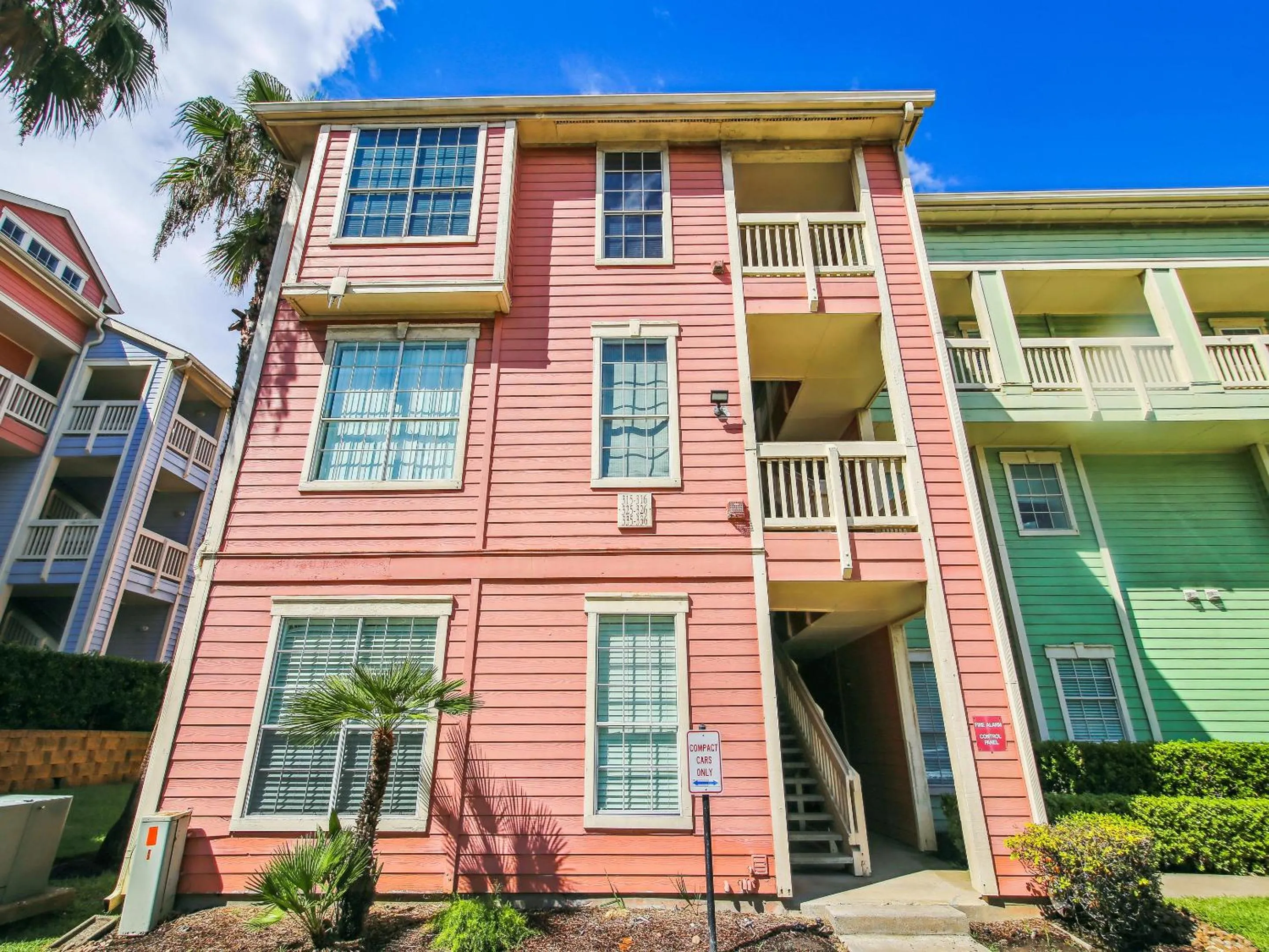 Property building in Dawn 335 - Beautiful Dawn