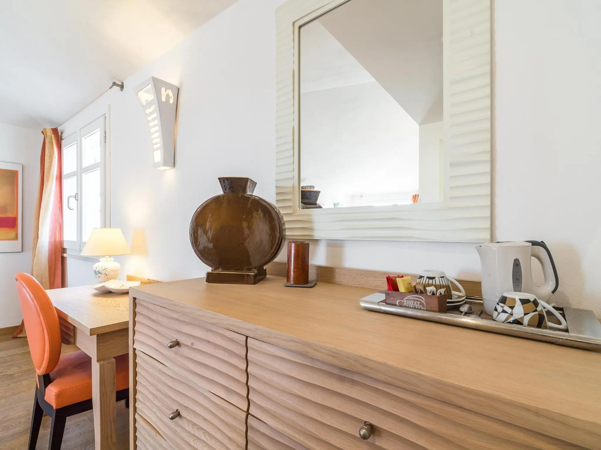 Coffee/tea facilities in Nichotel