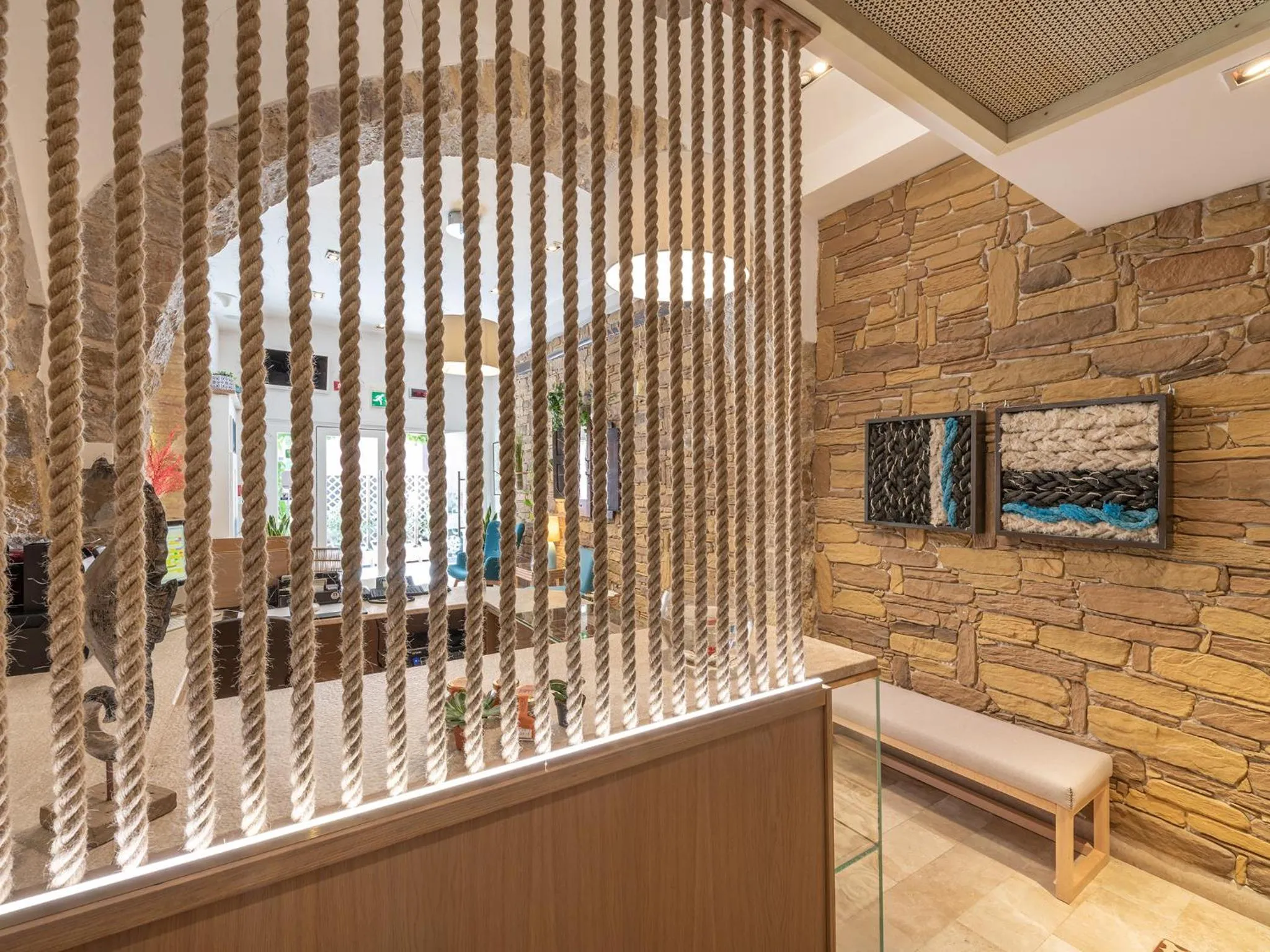 Lobby or reception in Nichotel