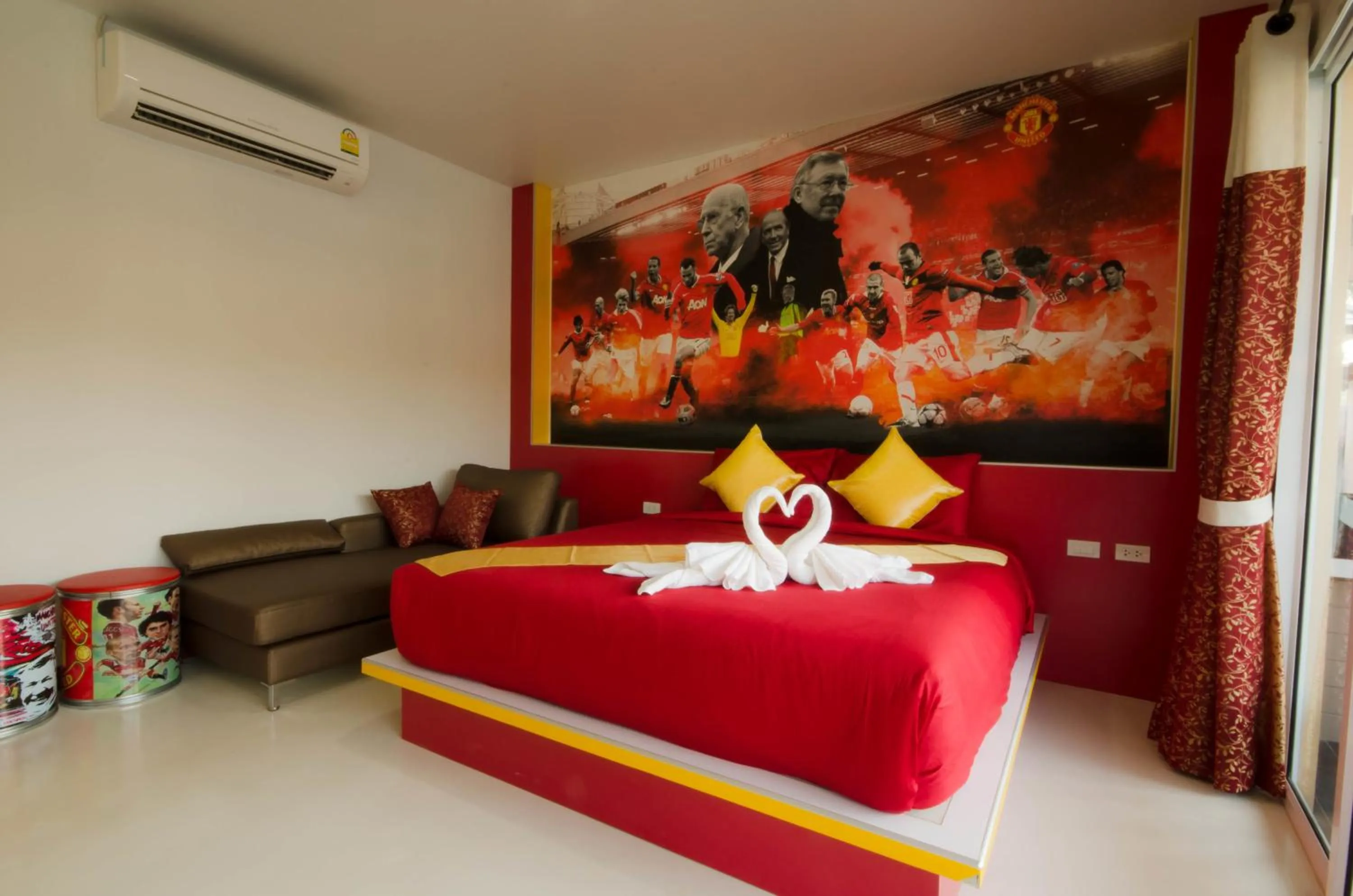 Bed in Pueanjai Resort and Restaurant