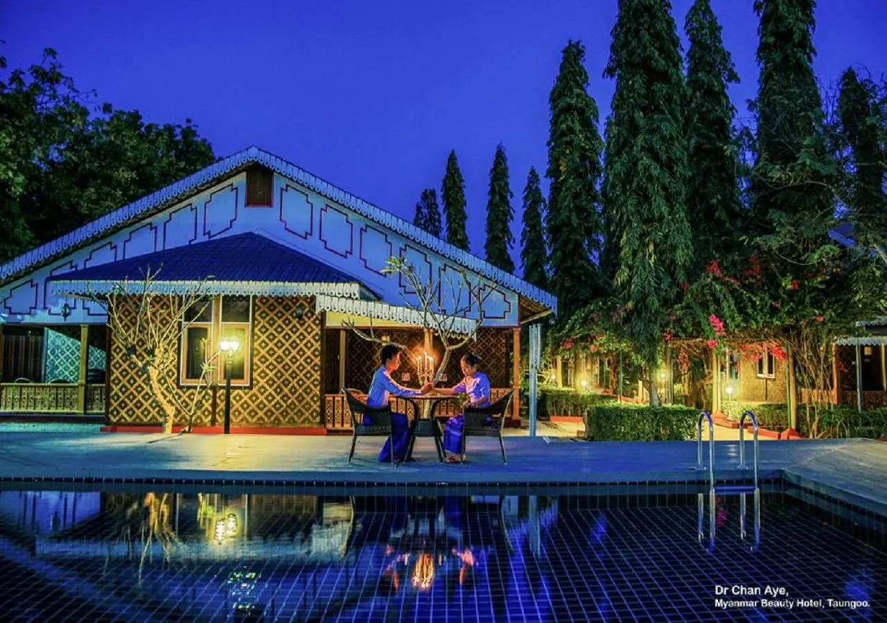 Pool view in Ruby True Hotel