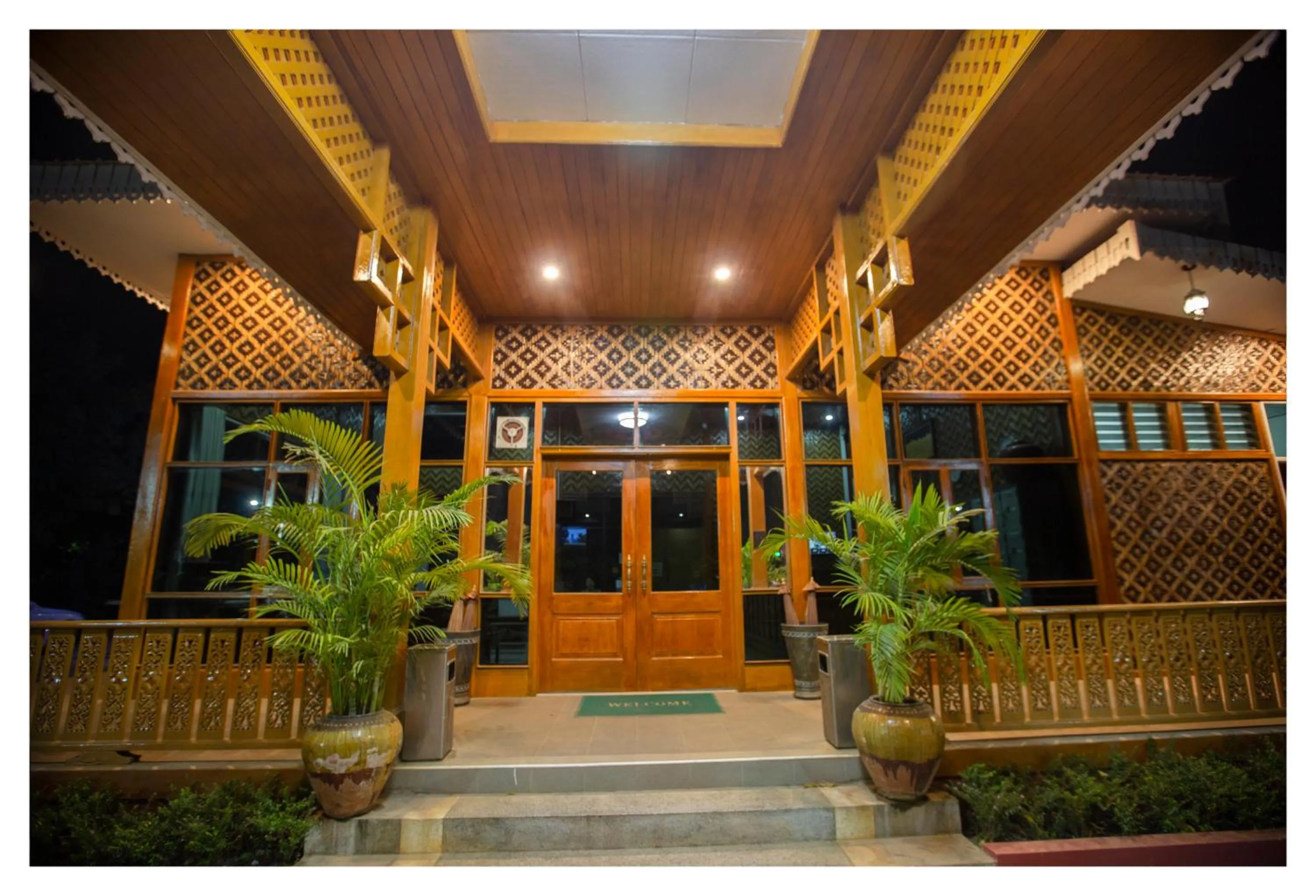 Facade/entrance in Ruby True Hotel