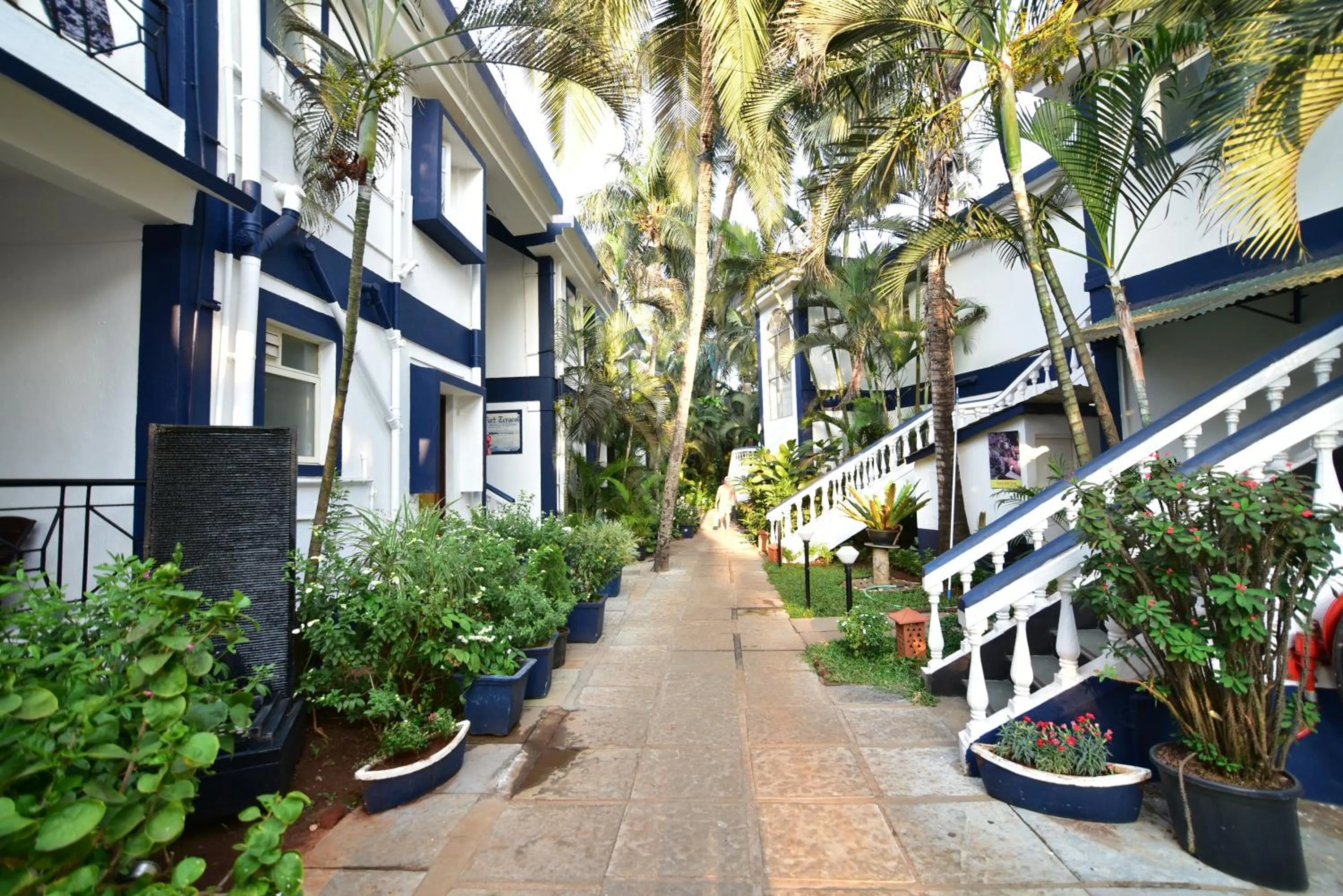 Property building in Santana Beach Resort