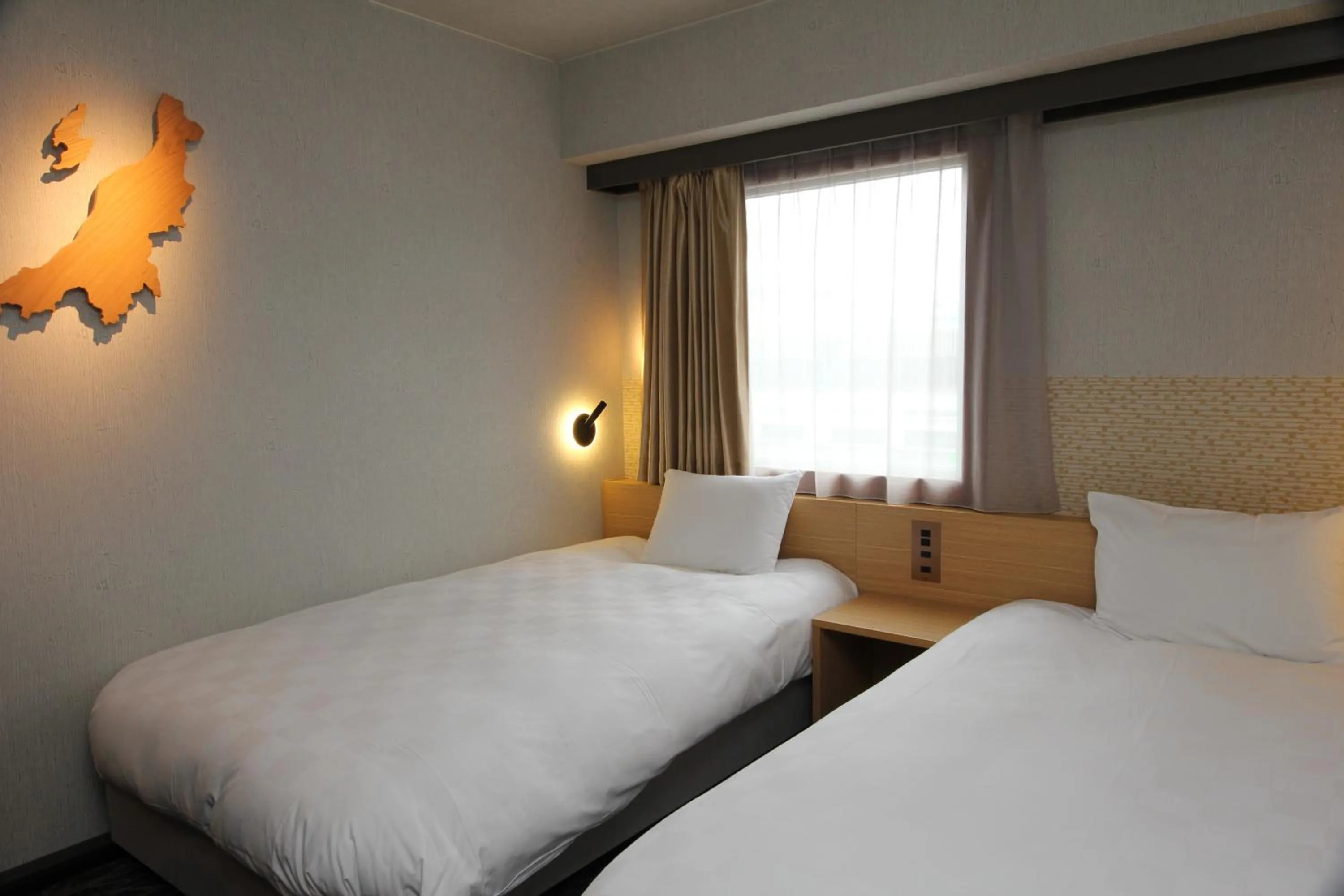 Photo of the whole room, Bed in HOTEL GLOBAL VIEW Niigata