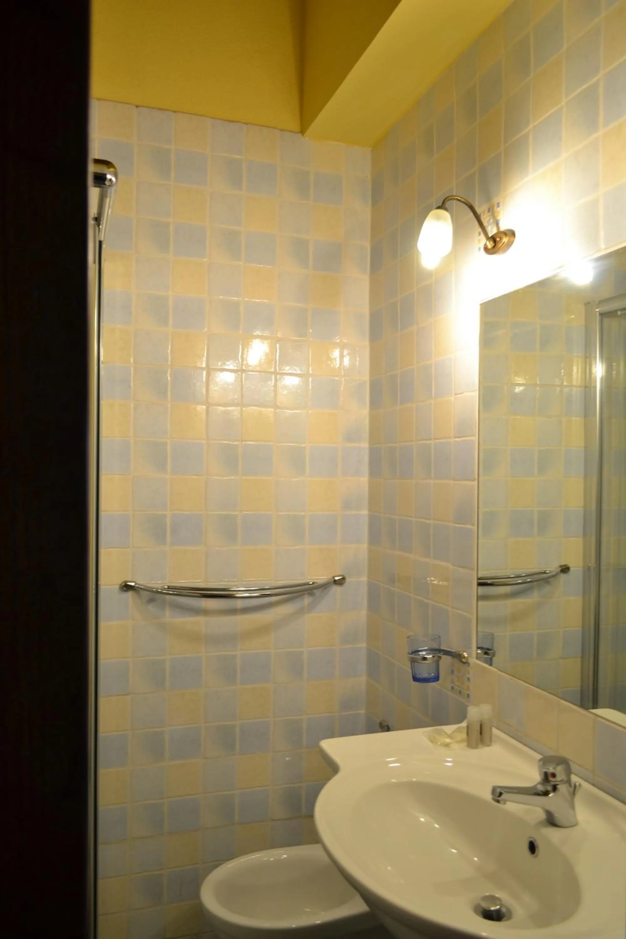 Bathroom in Hotel dell'Ancora