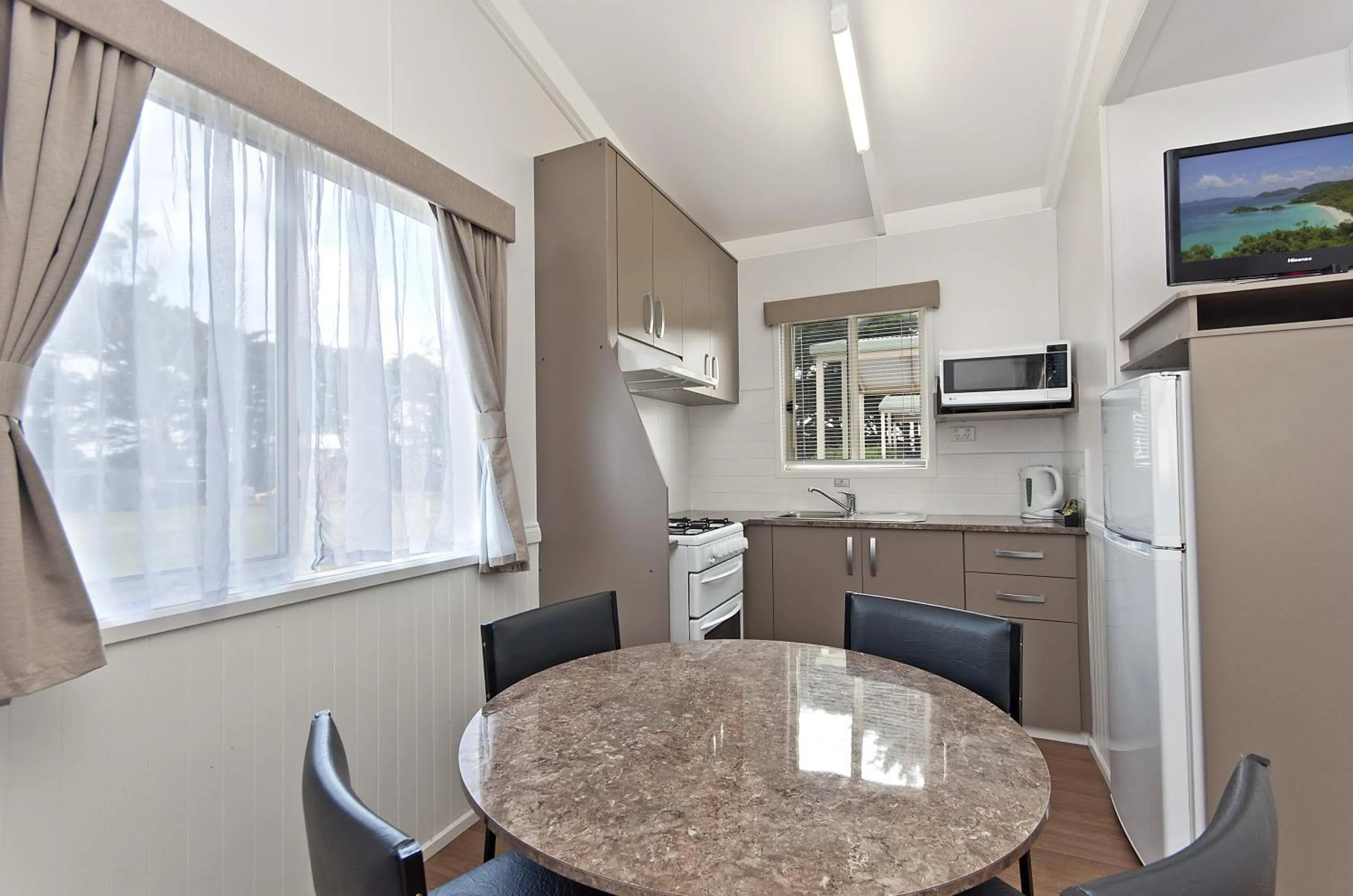 Photo of the whole room in Gum Tree Caravan Park