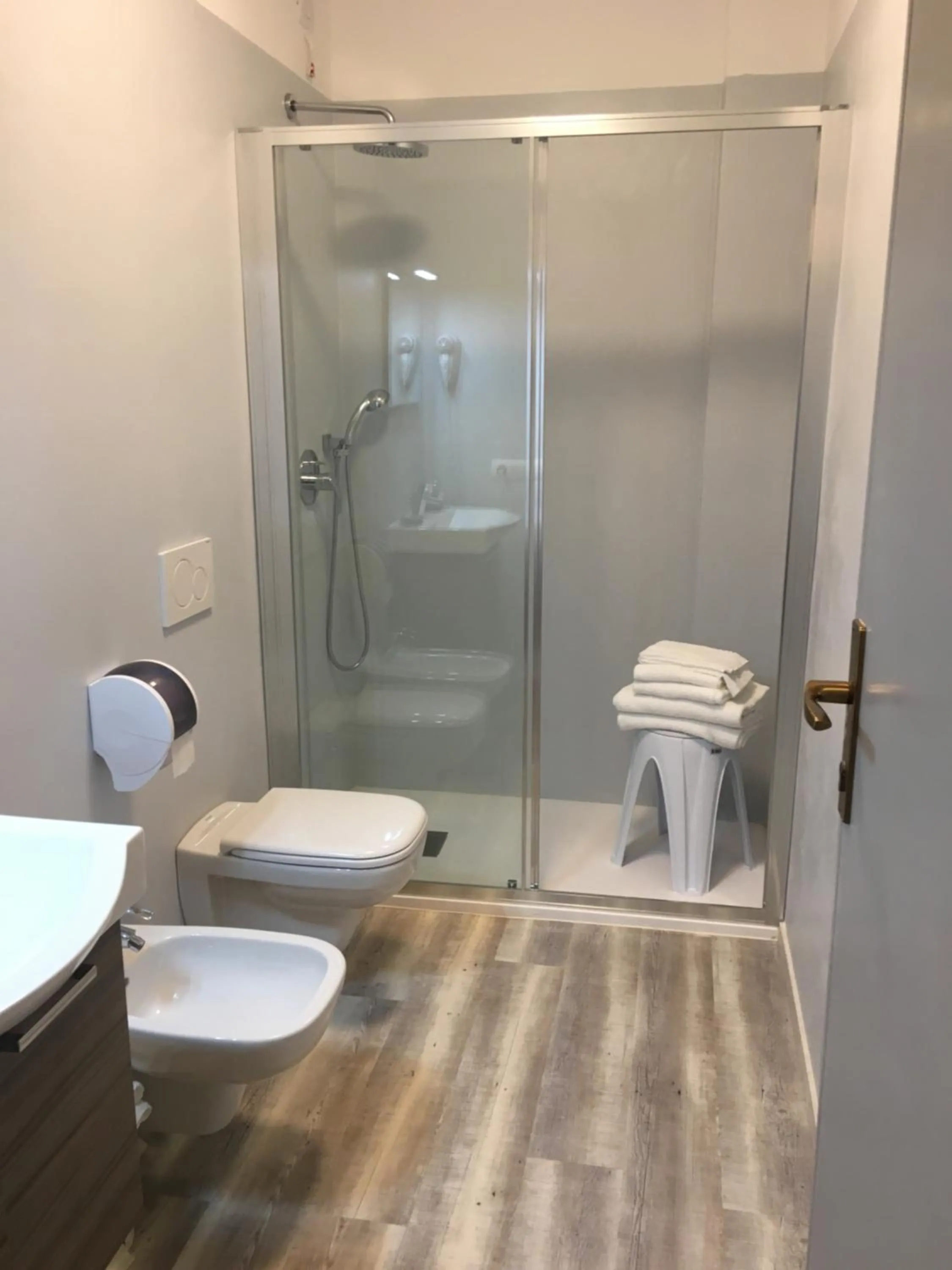 Shower in Hotel Capo Di Stella