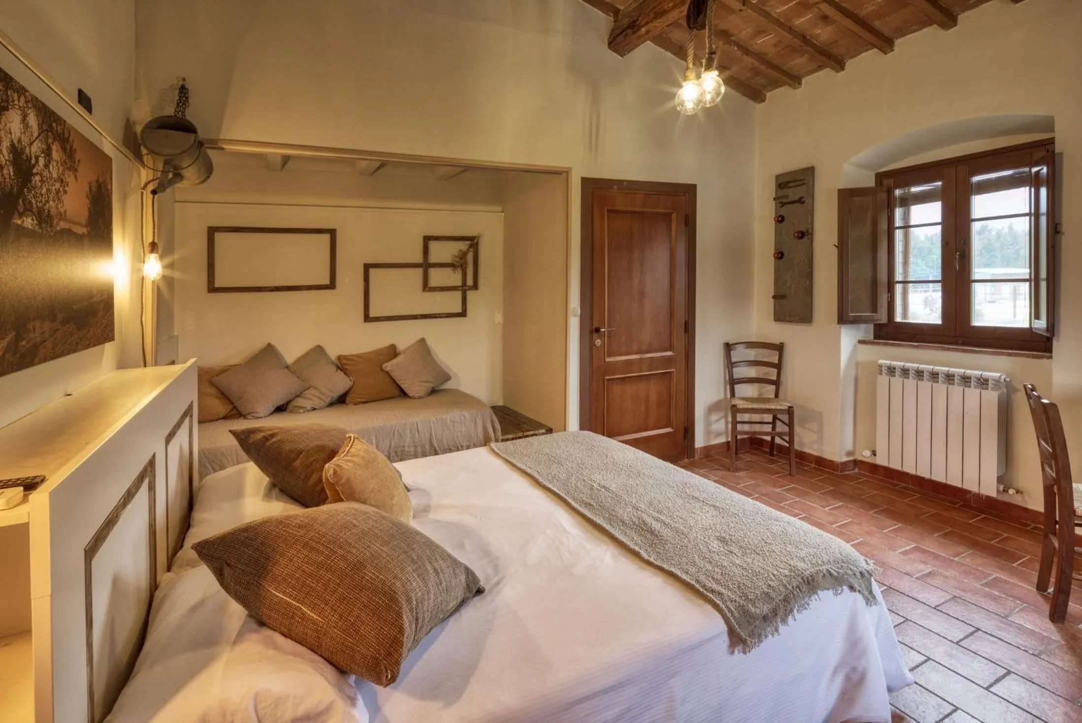 Photo of the whole room, Bed in La Casa Di Campagna